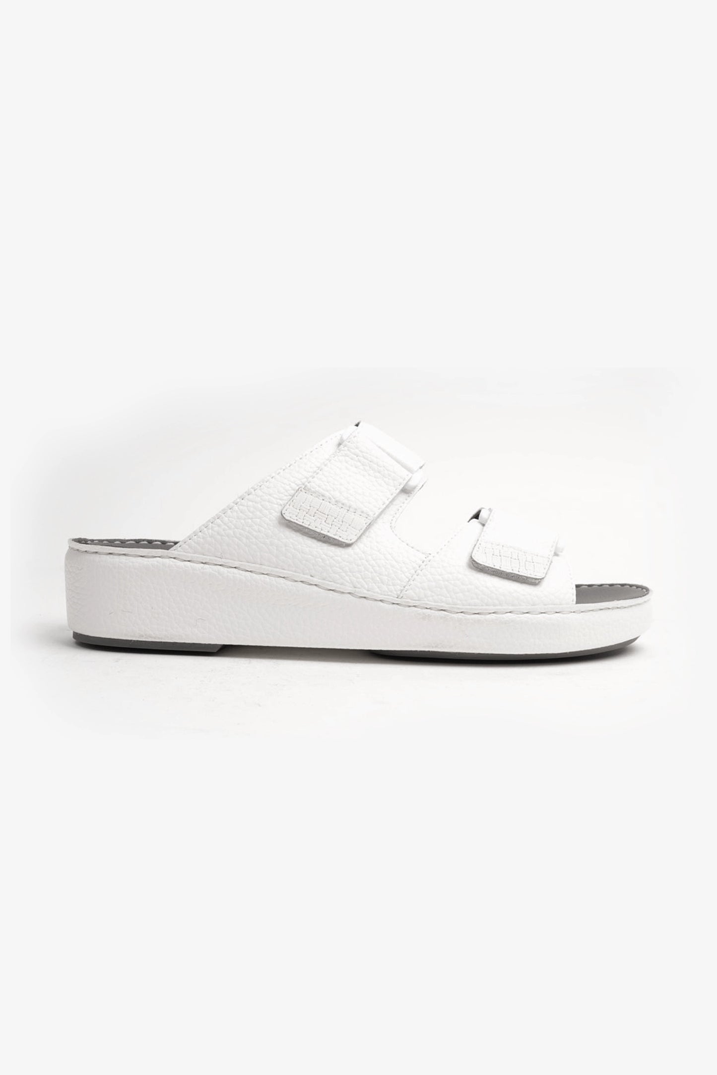 UOMO CAVALIER MEN'S ARABIC SANDAL WITH ADJUSTABLE STRAP WHITE - Seventy7