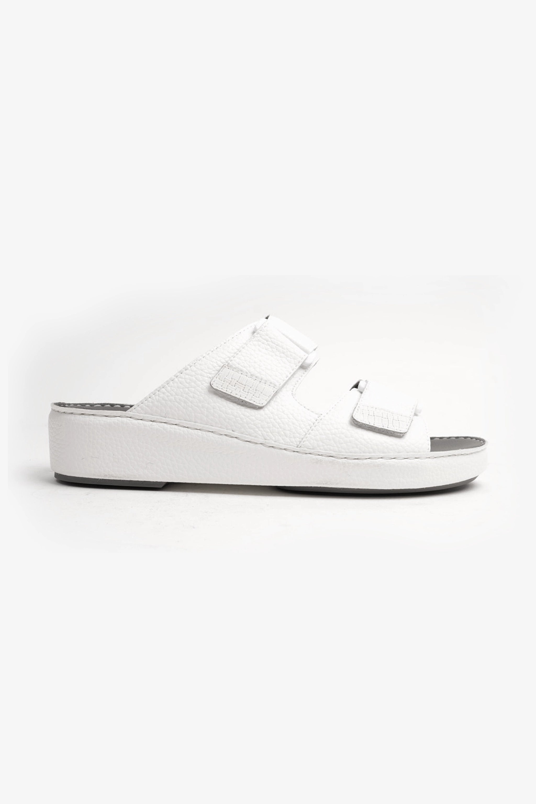UOMO CAVALIER MEN'S ARABIC SANDAL WITH ADJUSTABLE STRAP WHITE - Seventy7