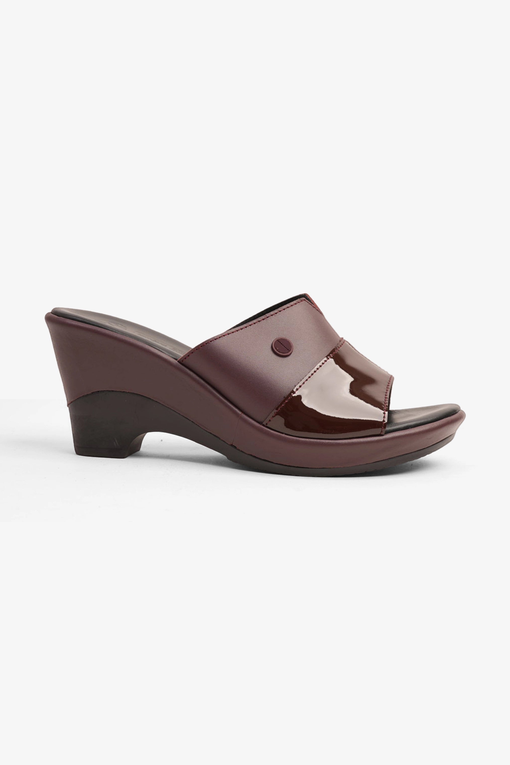 COMFORT PLUS LADIES SANDALS - 9111 MAROON - Seventy7