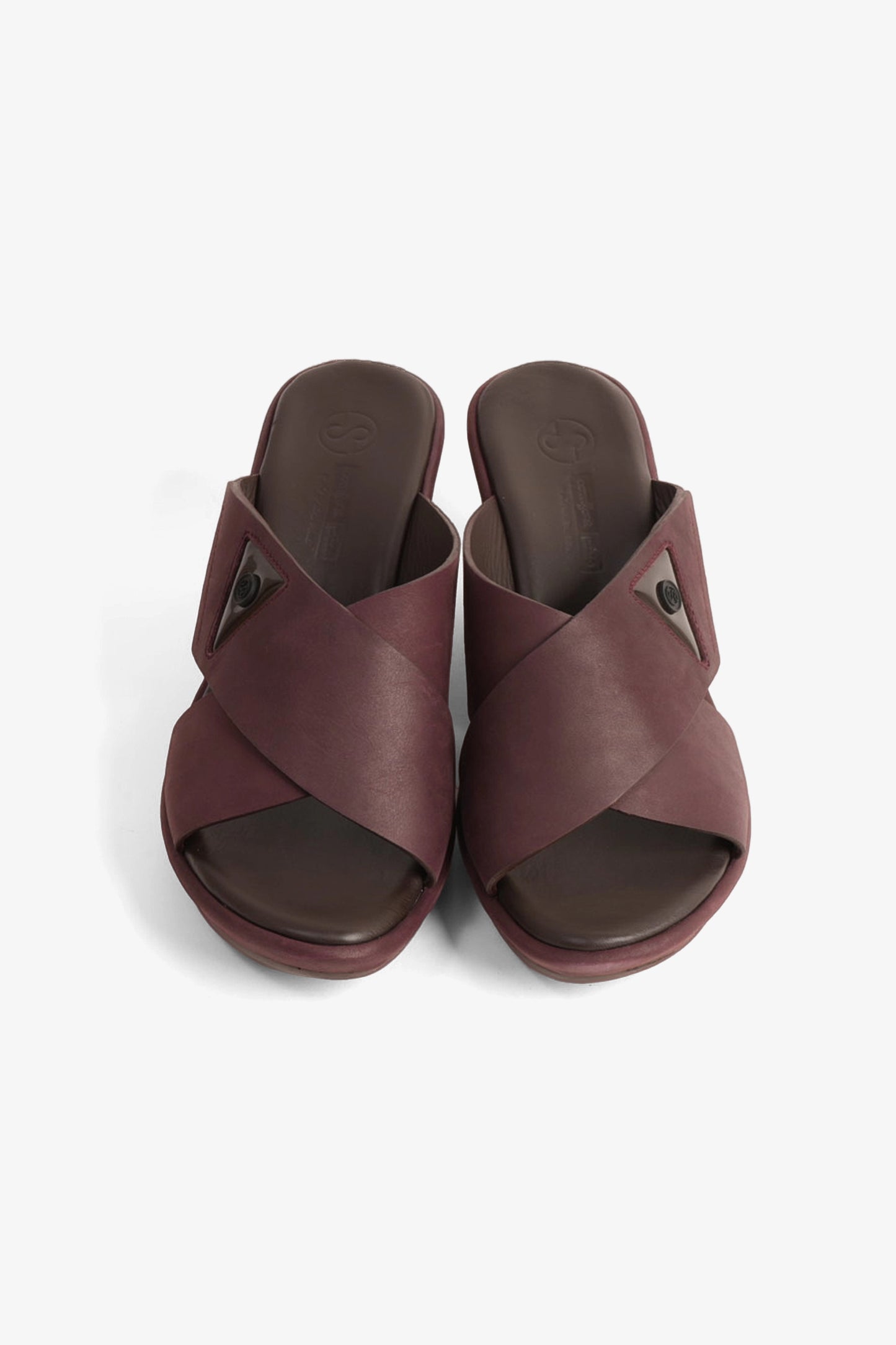 COMFORT PLUS LEATHER CROSS-STRAP WOMENS SLIDE SANDALS BROWN - Seventy7