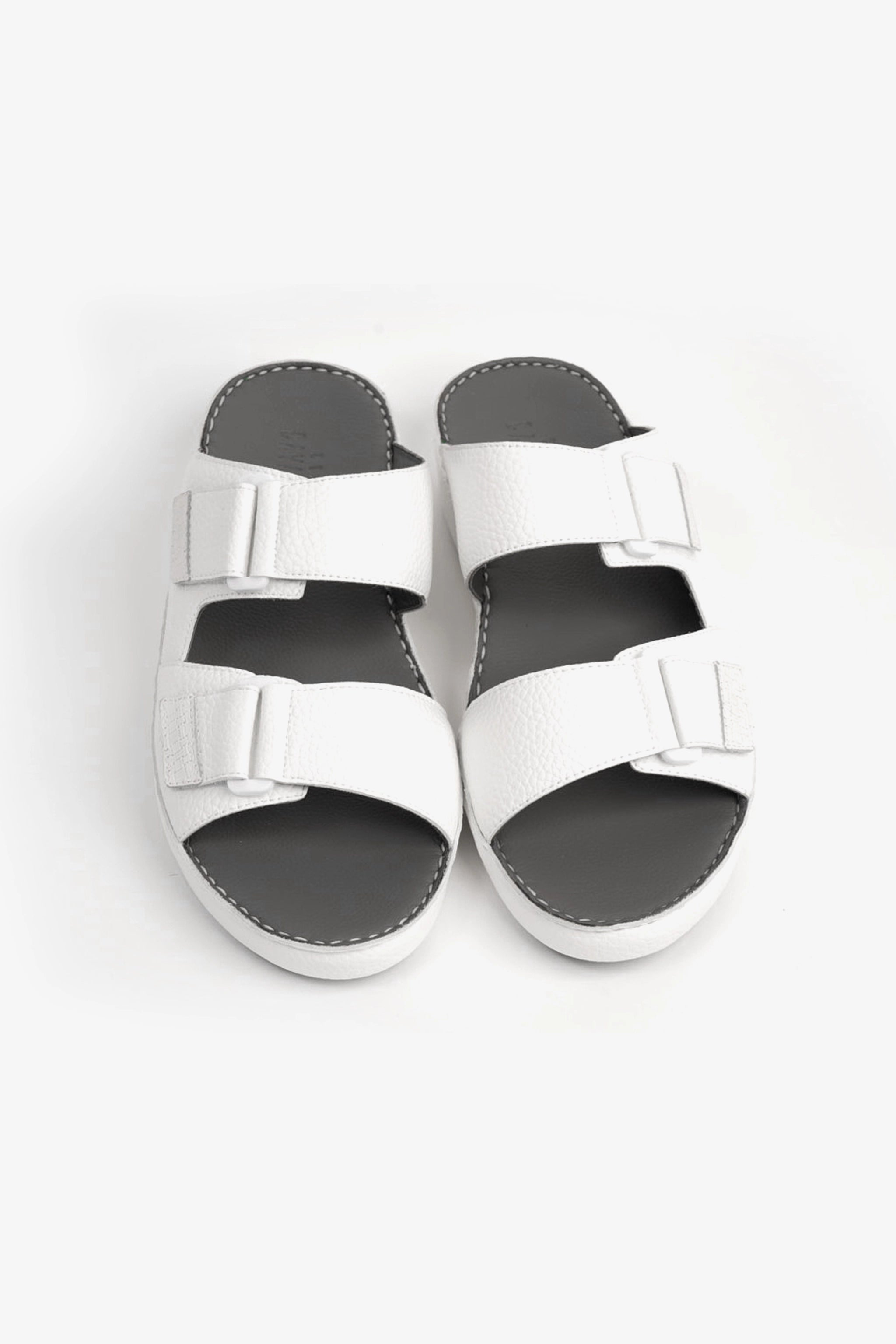 UOMO CAVALIER MEN'S ARABIC SANDAL WITH ADJUSTABLE STRAP WHITE - Seventy7