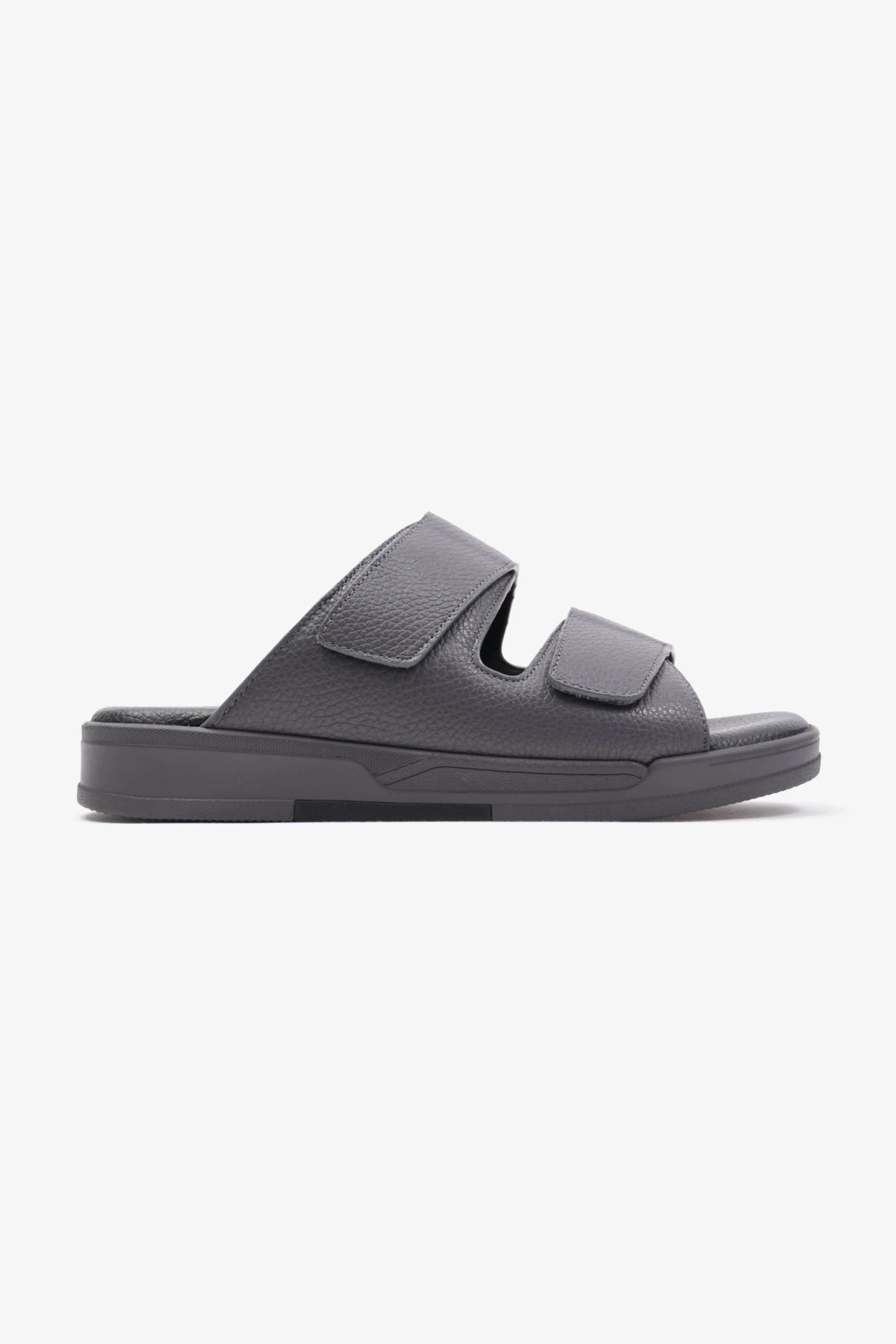 UOMO CAVALIER MEN'S LEATHER SANDALS, COMFORTABLE FOOTBED, SUMMER WEAR, VERSATILE GREY - Seventy7