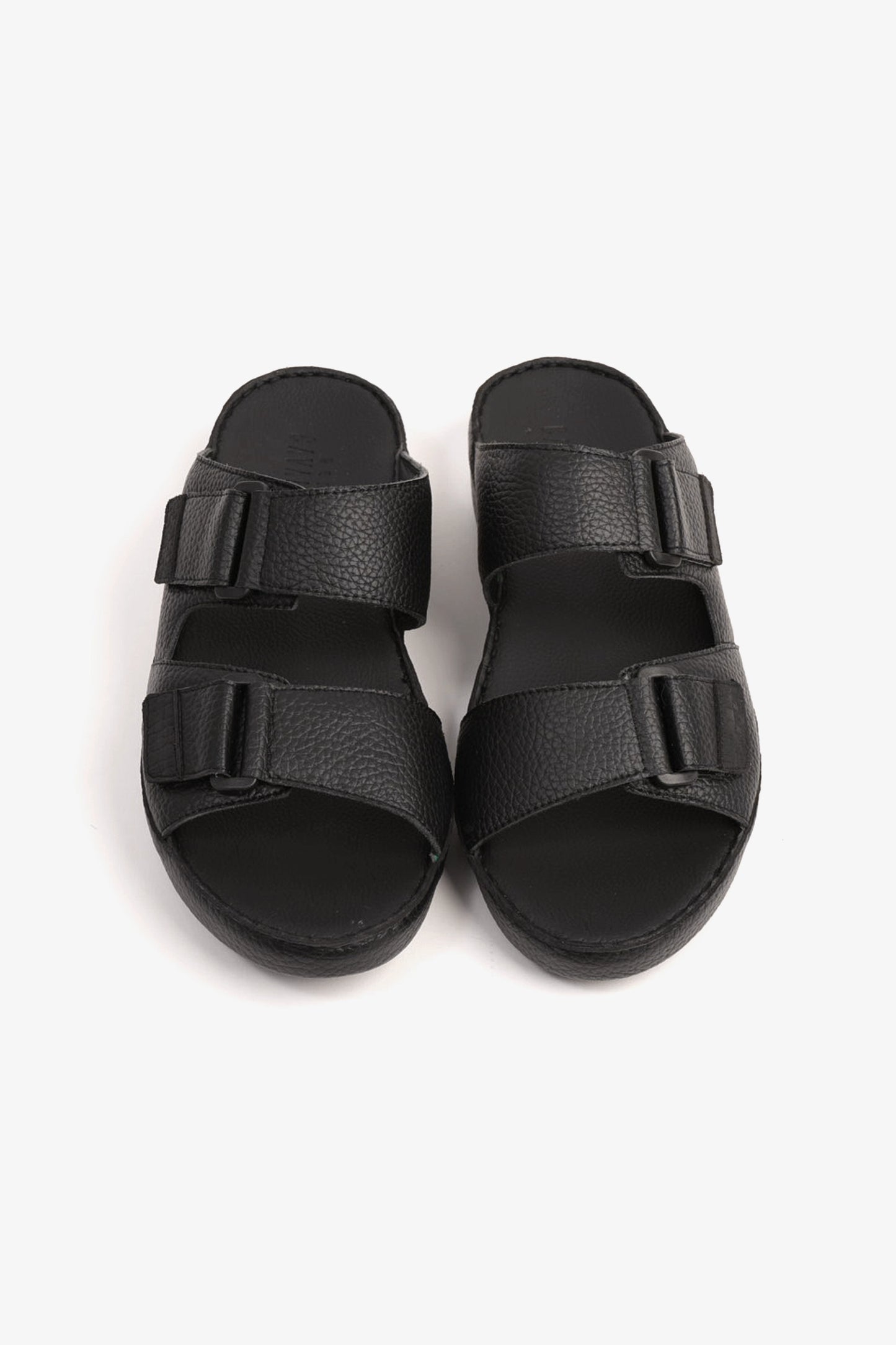 UOMO CAVALIER MEN'S ARABIC SANDAL WITH ADJUSTABLE STRAP BLACK - Seventy7