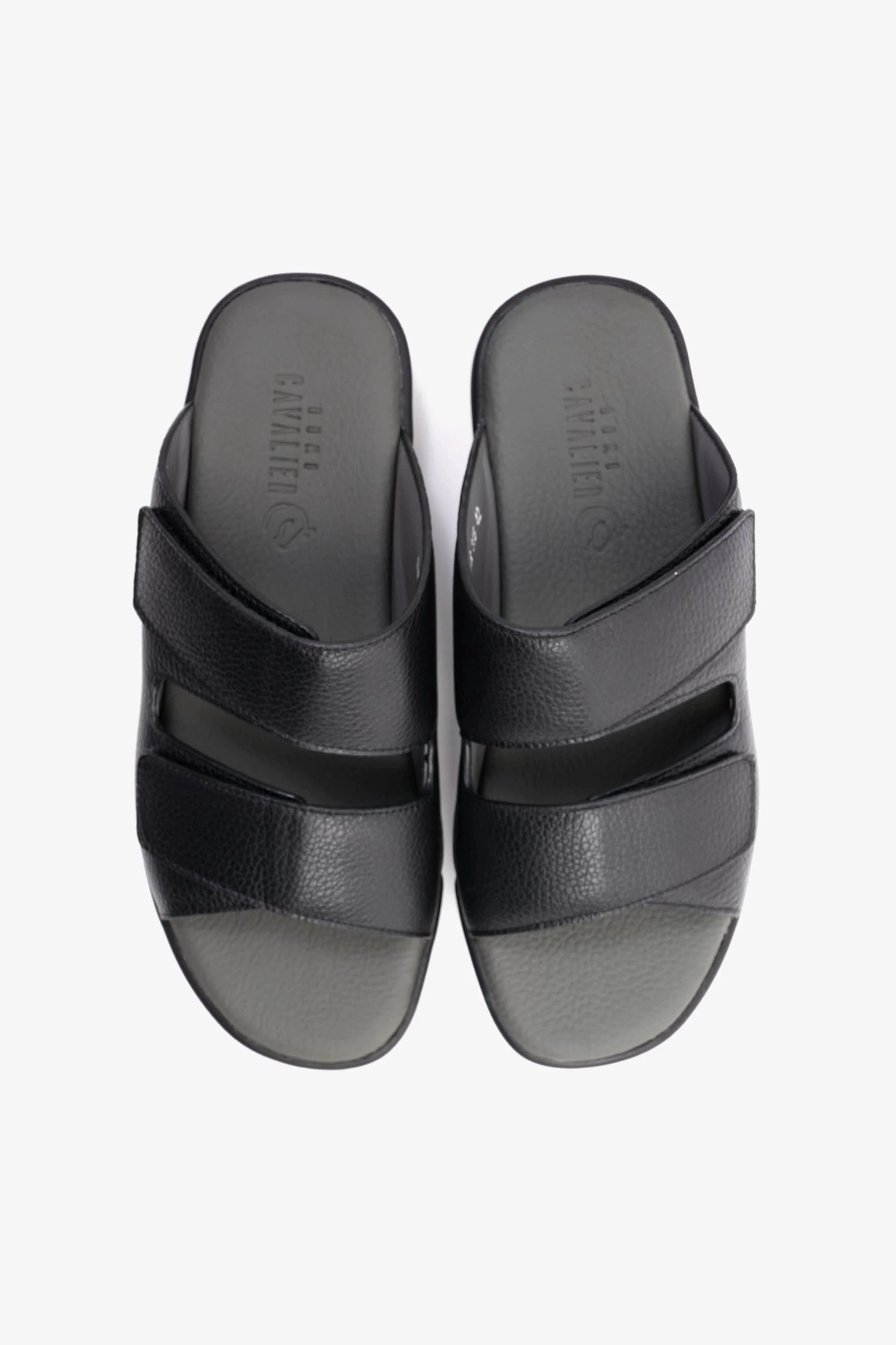 UOMO CAVALIER MEN'S LEATHER SANDALS, COMFORTABLE FOOTBED, SUMMER WEAR, VERSATILE BLACK - Seventy7