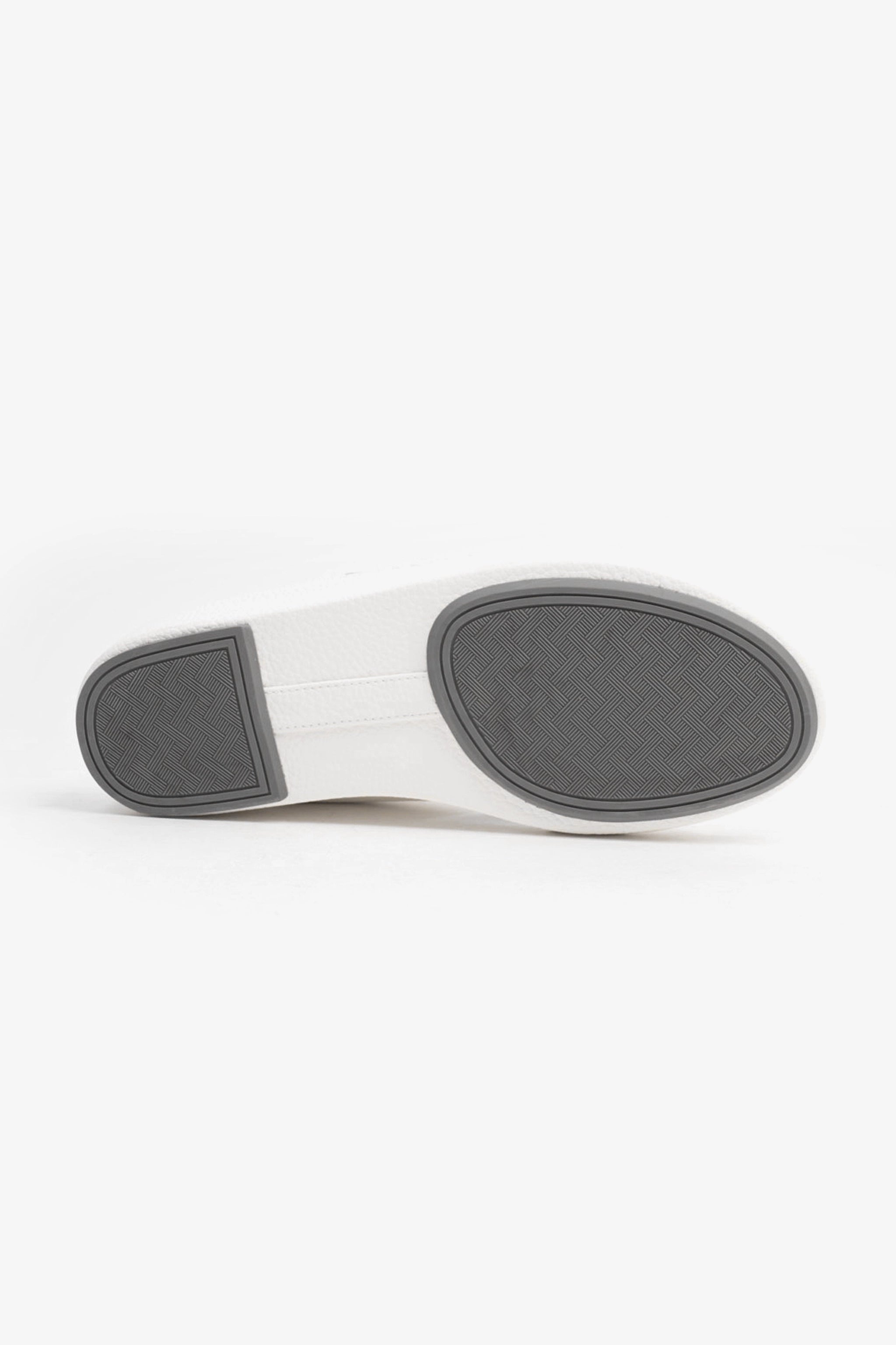 UOMO CAVALIER MEN'S ARABIC SANDAL WITH ADJUSTABLE STRAP WHITE - Seventy7