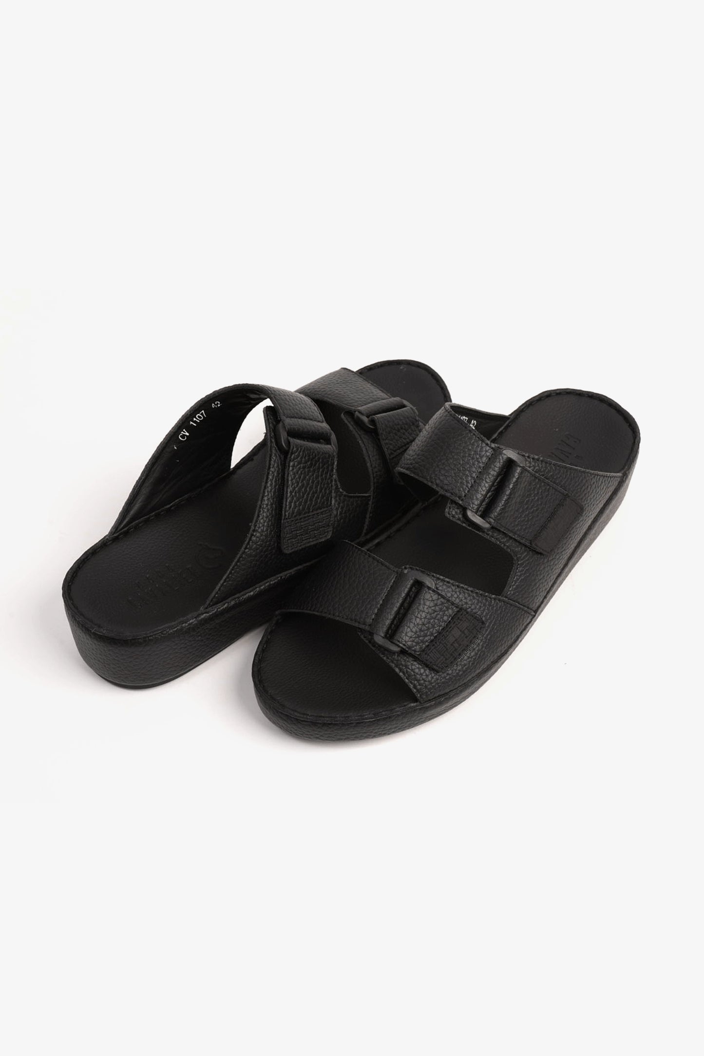 UOMO CAVALIER MEN'S ARABIC SANDAL WITH ADJUSTABLE STRAP BLACK - Seventy7