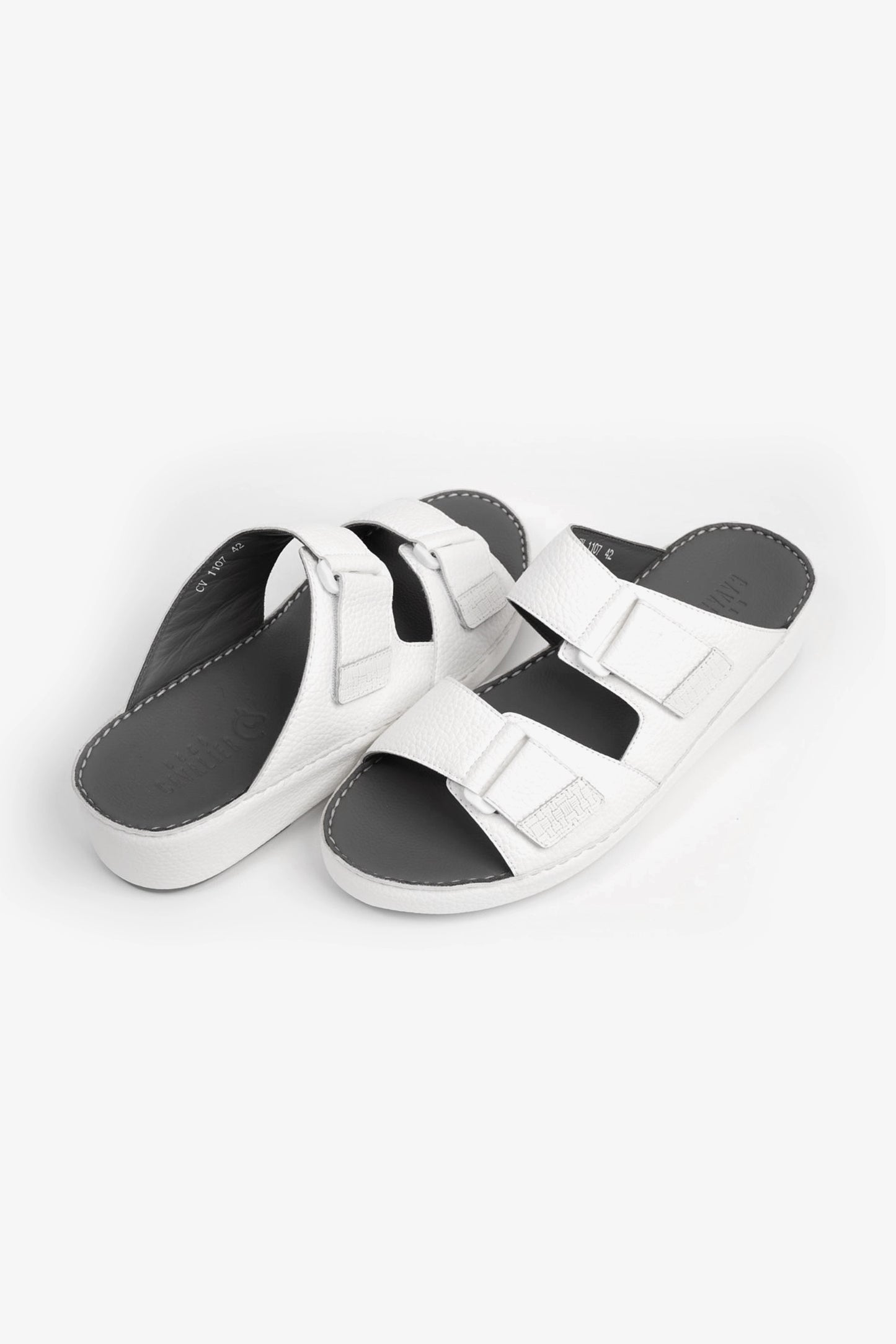 UOMO CAVALIER MEN'S ARABIC SANDAL WITH ADJUSTABLE STRAP WHITE - Seventy7