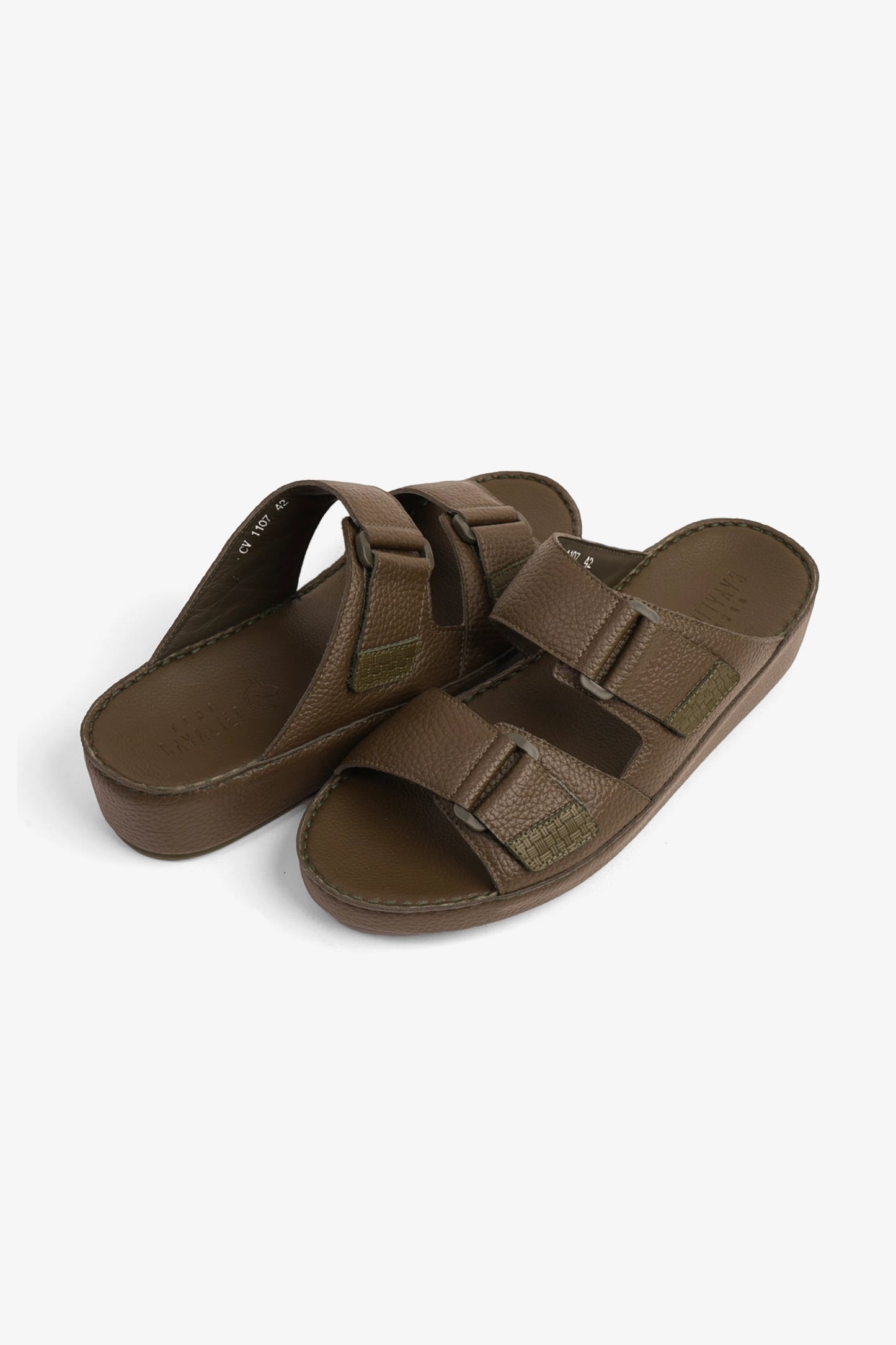 UOMO CAVALIER MEN'S ARABIC SANDAL WITH ADJUSTABLE STRAP OLIVE - Seventy7