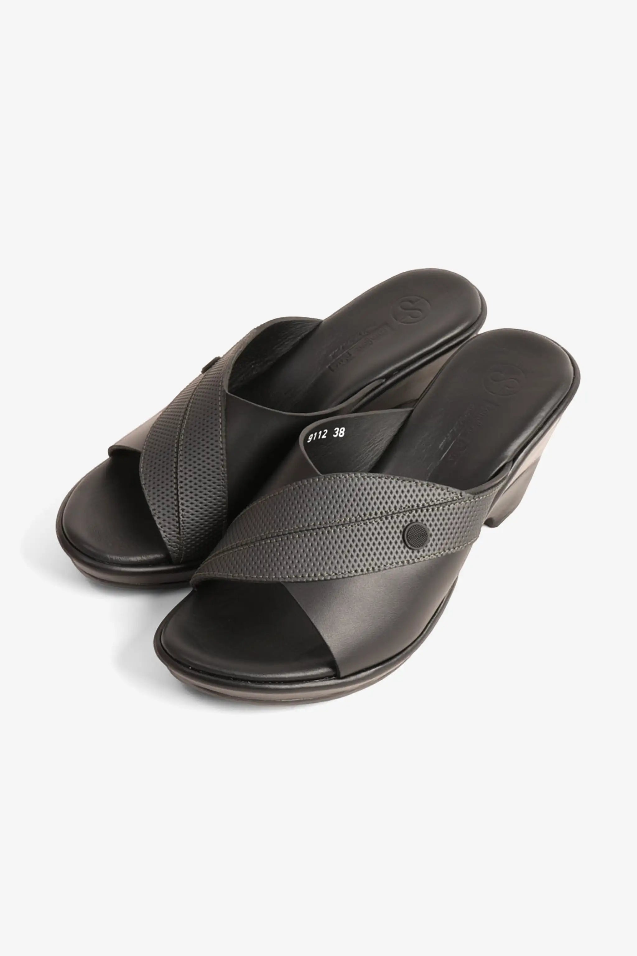 COMFORT PLUS SUPORTIVE LEATHER MULES WITH LOW HEEL BLACK - Seventy7