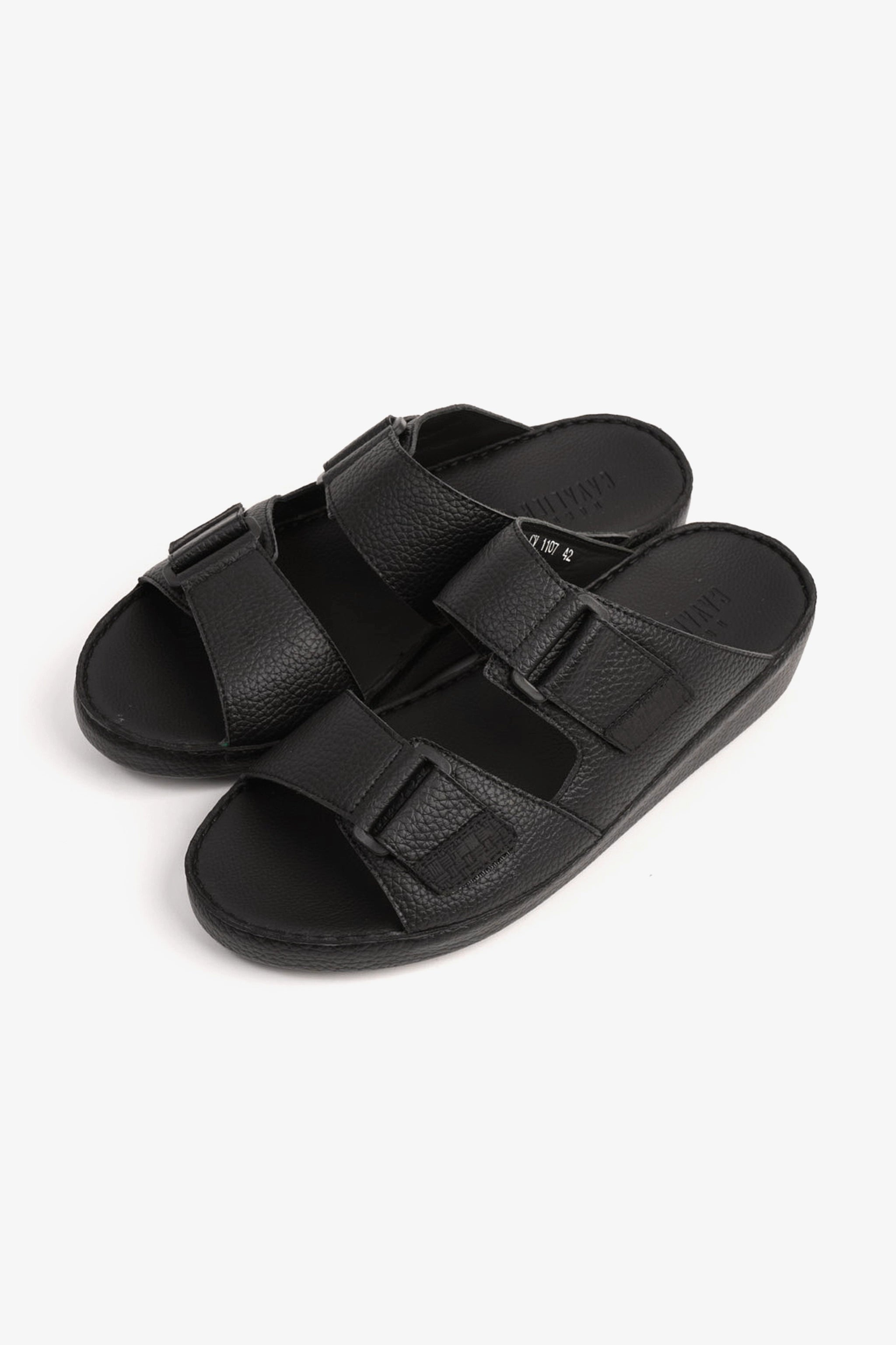 UOMO CAVALIER MEN'S ARABIC SANDAL WITH ADJUSTABLE STRAP BLACK - Seventy7