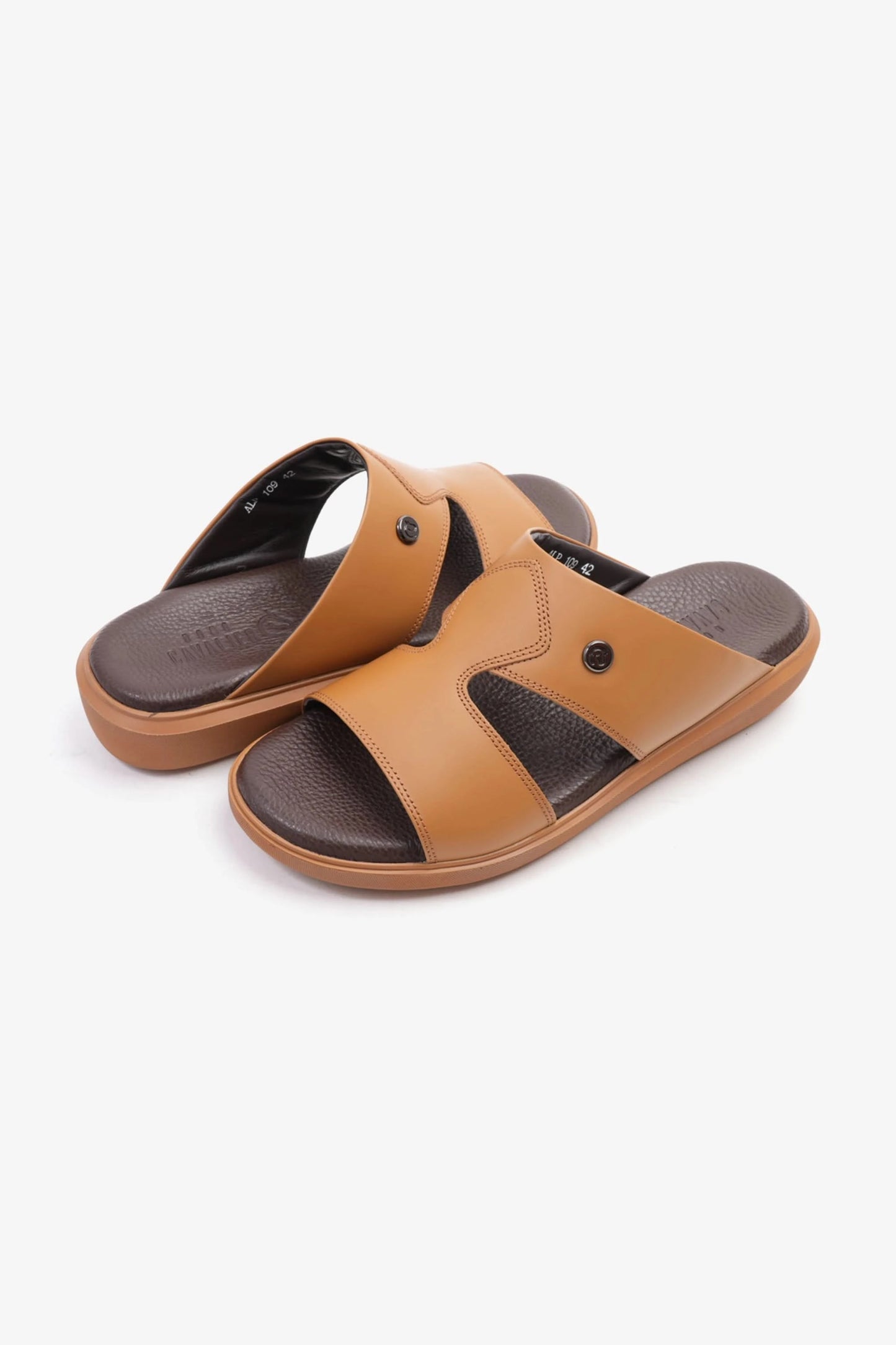 Uomo Cavalier Stylish Comfortable Footbed, Adjustable Side Clasp Canyon - Seventy7