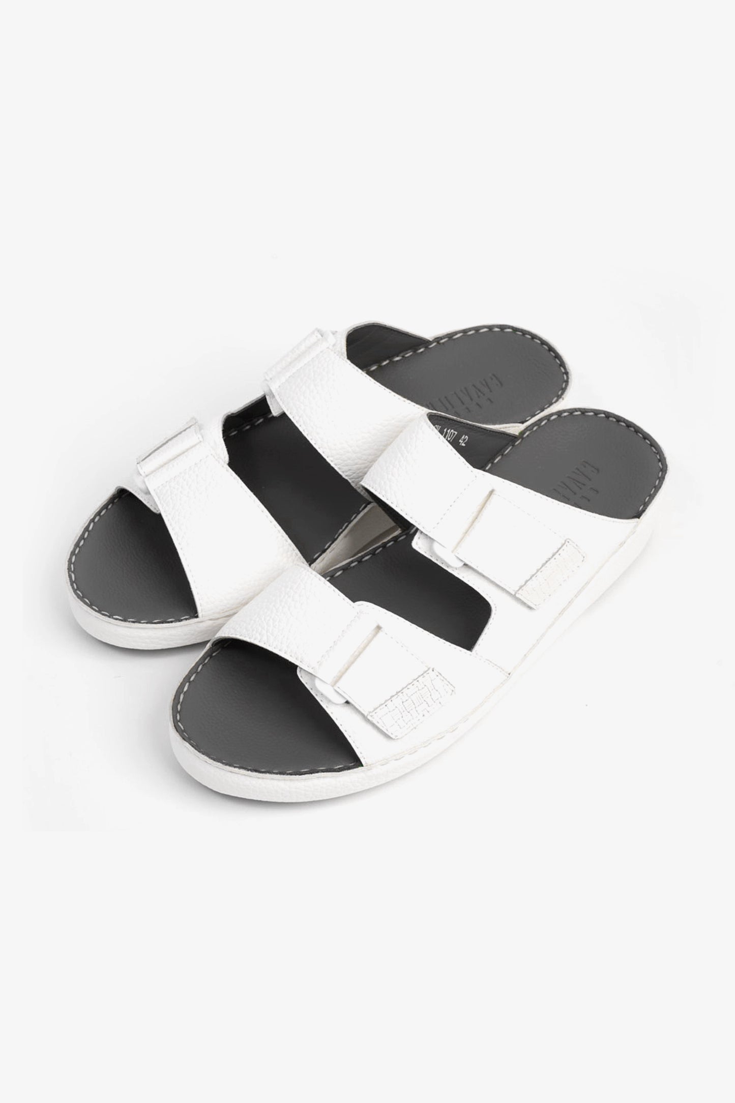 UOMO CAVALIER MEN'S ARABIC SANDAL WITH ADJUSTABLE STRAP WHITE - Seventy7