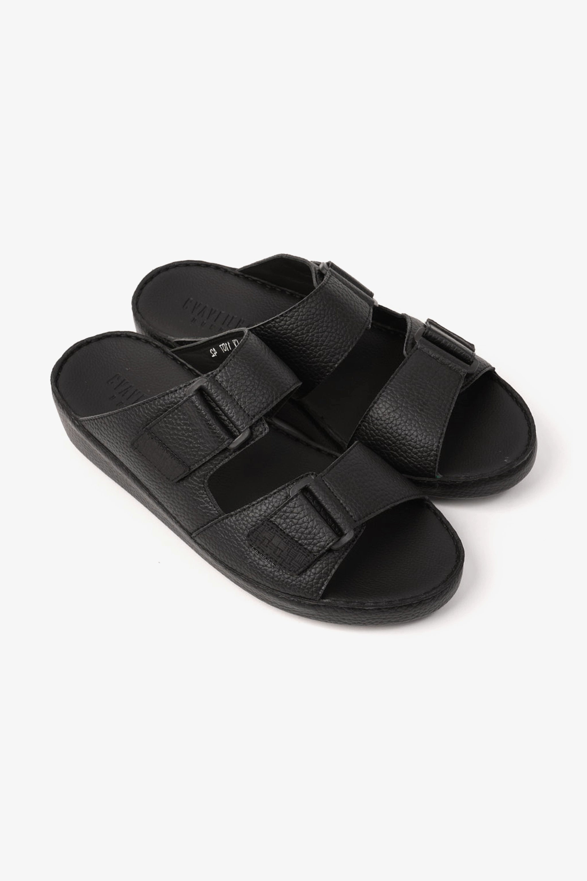 UOMO CAVALIER MEN'S ARABIC SANDAL WITH ADJUSTABLE STRAP BLACK - Seventy7
