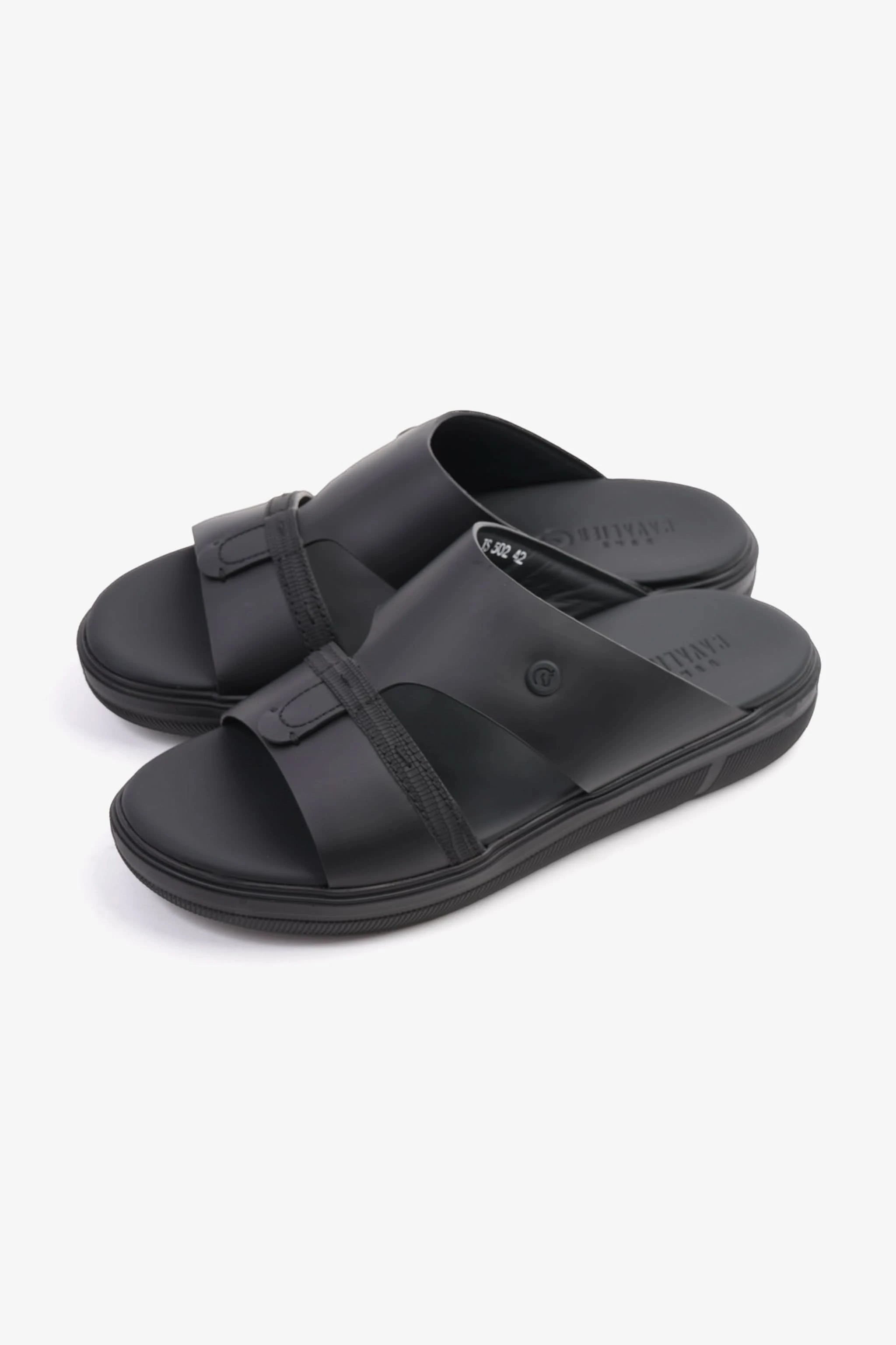 UOMO CAVALIER SLEEK ARABIC LEATHER SANDALS MEN'S BLACK - Seventy7