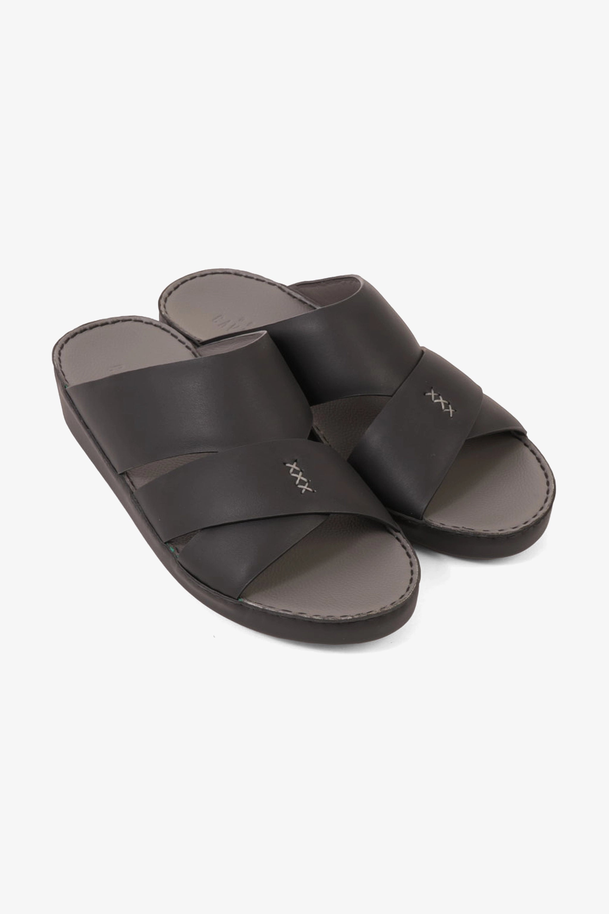 UOMO CAVALIER MEN'S ELITE LEATHER ARABIC SANDALS BLACK - Seventy7