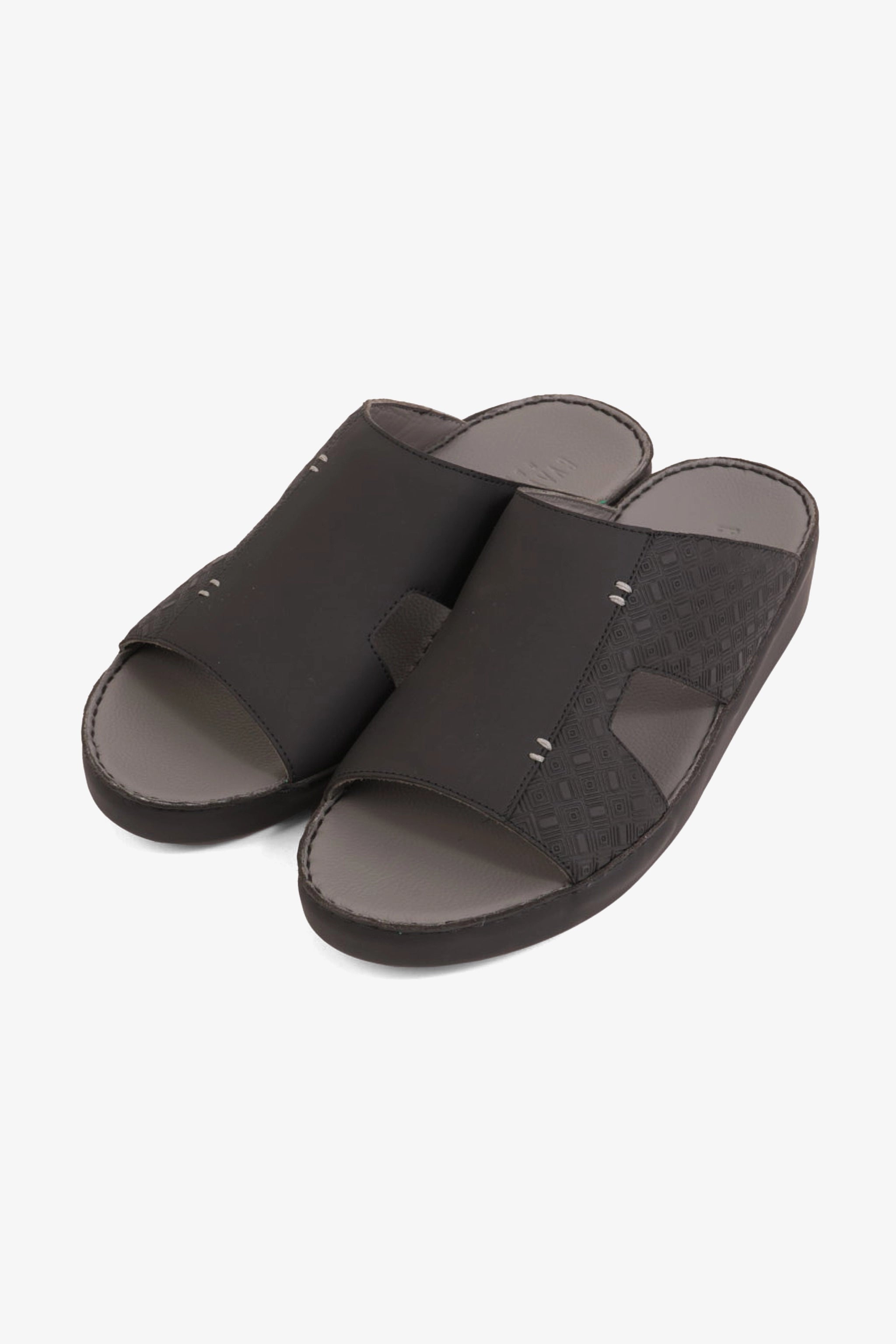 UOMO CAVALIER MEN'S ELITE COMFORT ARABIC SANDALS BLACK - Seventy7