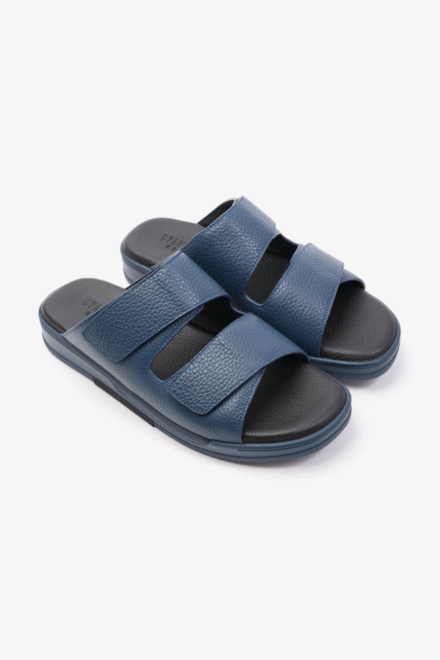 UOMO CAVALIER MEN'S LEATHER SANDALS, COMFORTABLE FOOTBED, SUMMER WEAR, VERSATILE NAVY - Seventy7