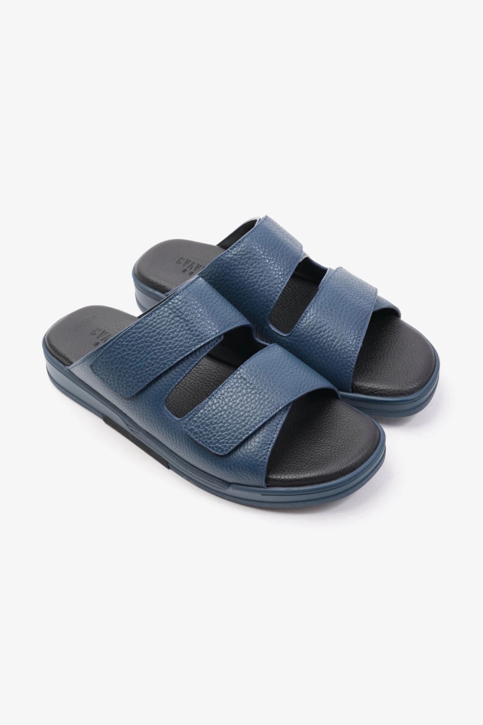 UOMO CAVALIER MEN'S LEATHER SANDALS, COMFORTABLE FOOTBED, SUMMER WEAR, VERSATILE NAVY - Seventy7