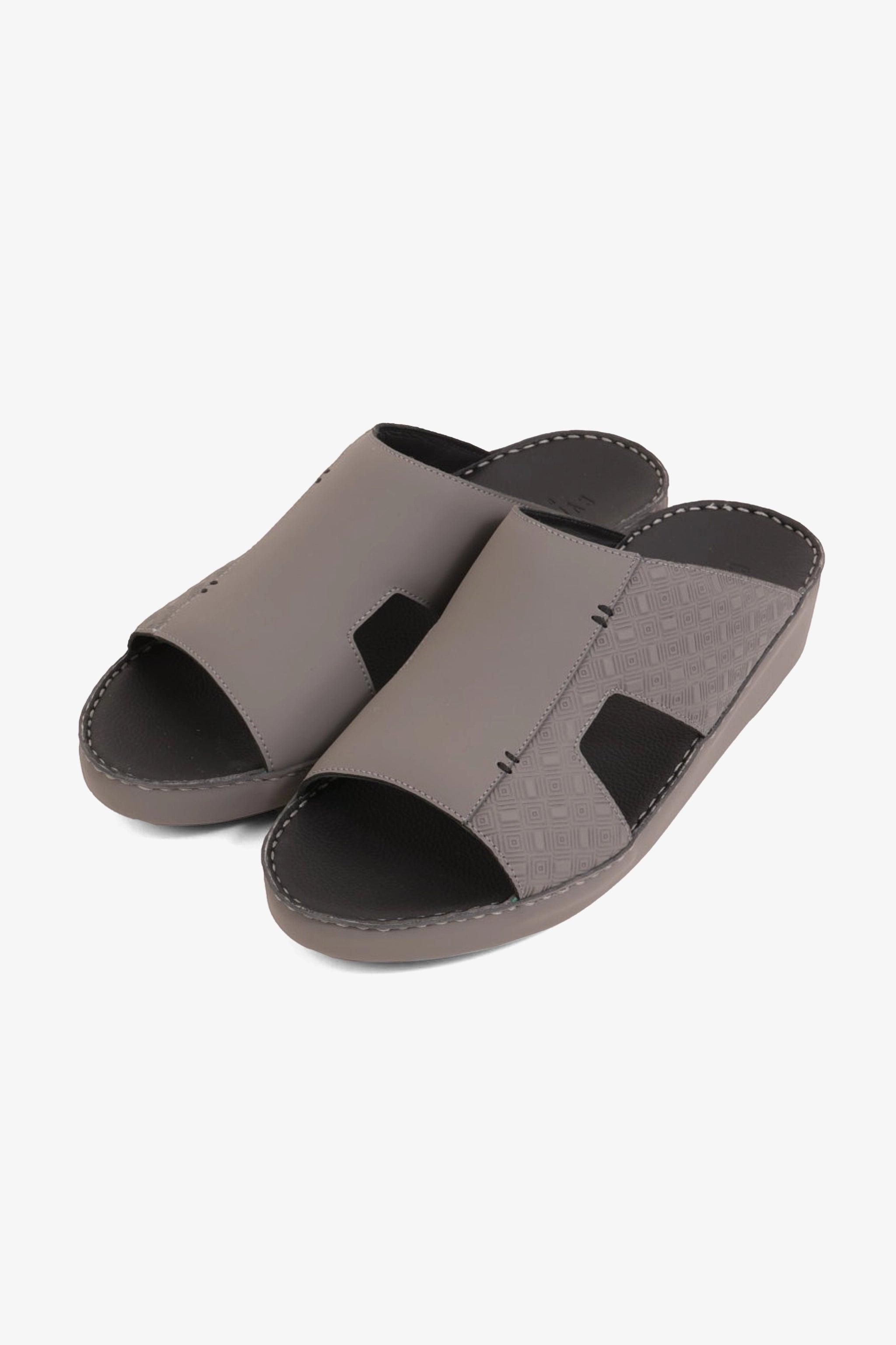 UOMO CAVALIER MEN'S ELITE COMFORT ARABIC SANDALS GREY - Seventy7