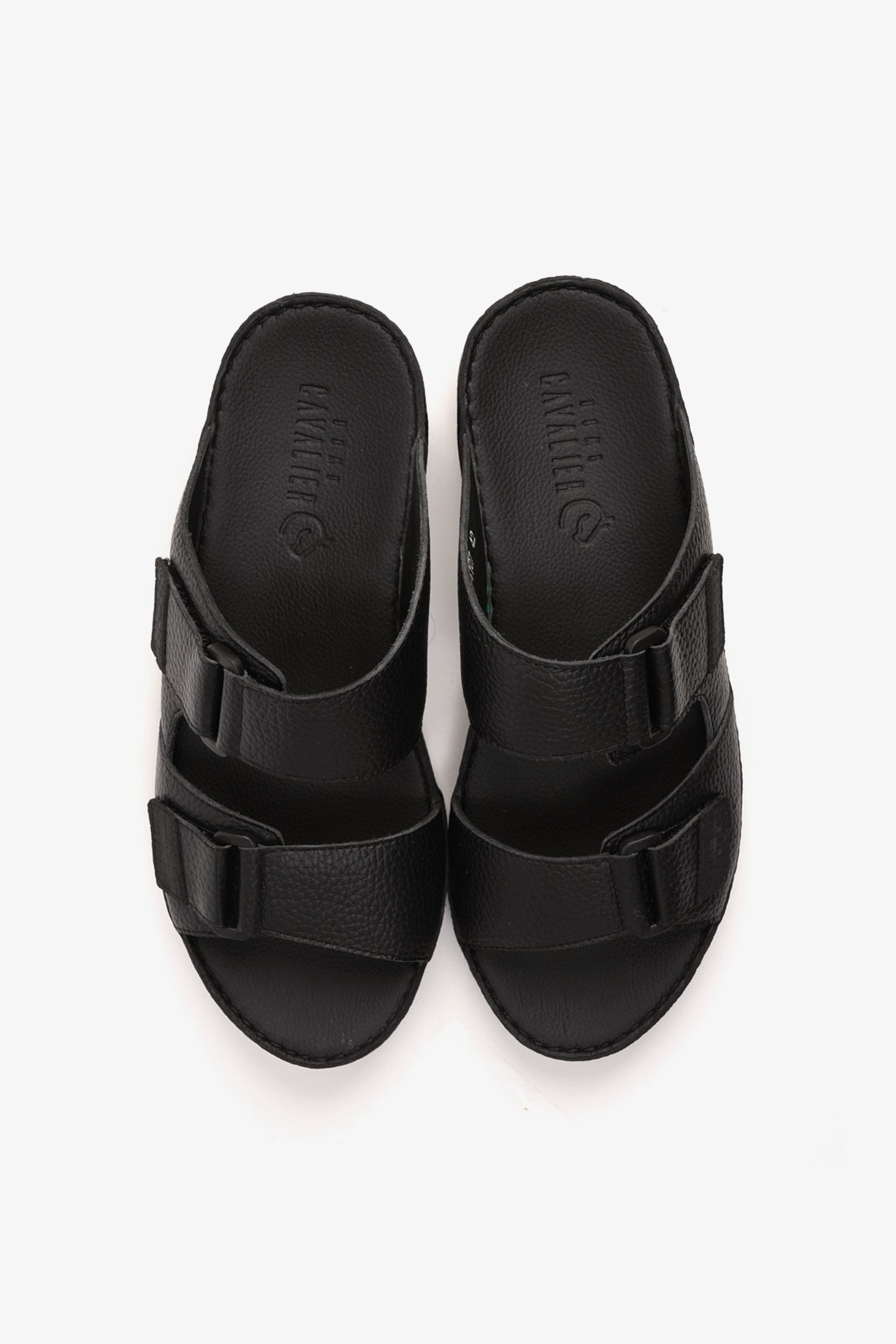 UOMO CAVALIER MEN'S ARABIC SANDAL WITH ADJUSTABLE STRAP BLACK - Seventy7