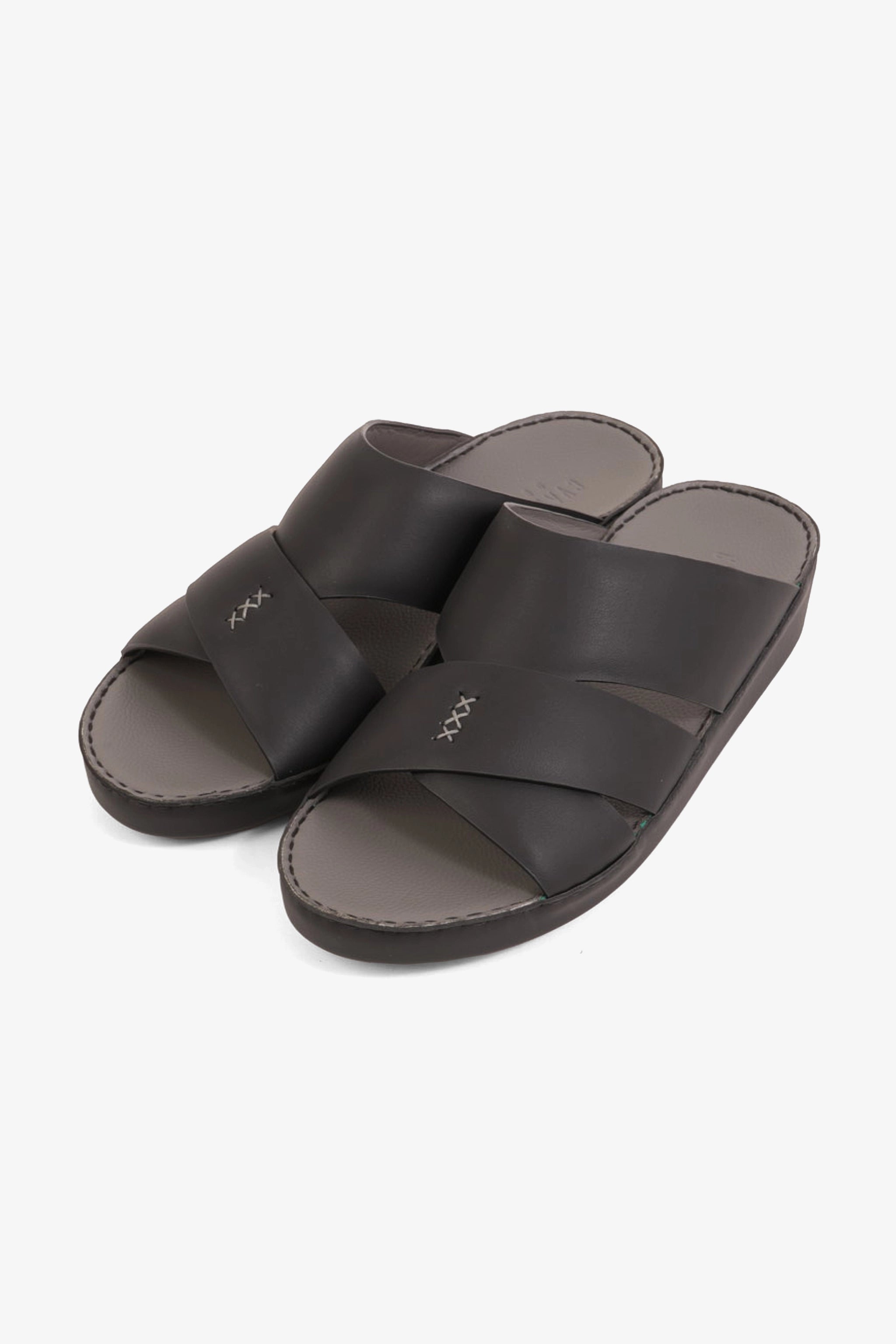 UOMO CAVALIER MEN'S ELITE LEATHER ARABIC SANDALS BLACK - Seventy7
