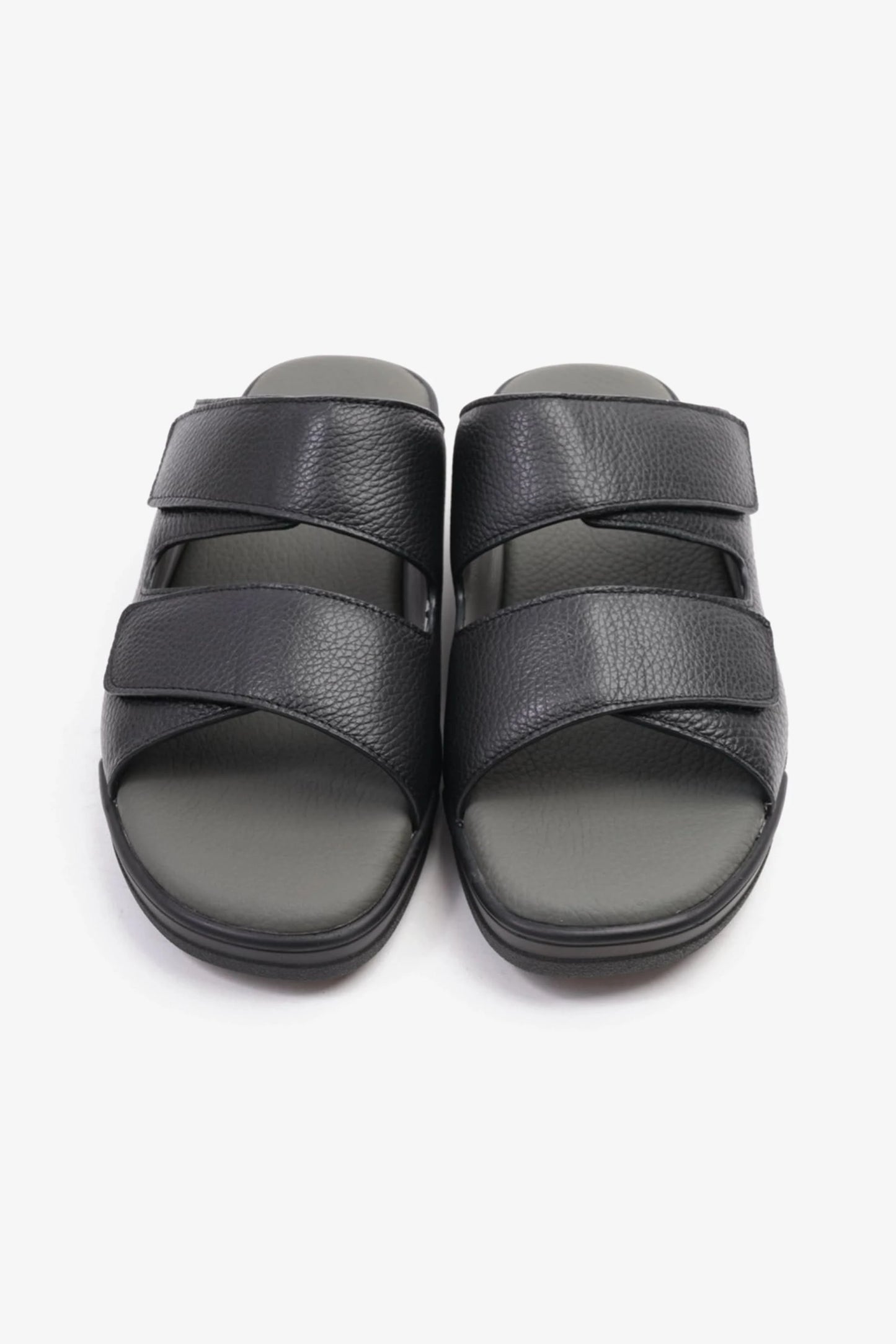 UOMO CAVALIER MEN'S LEATHER SANDALS, COMFORTABLE FOOTBED, SUMMER WEAR, VERSATILE BLACK - Seventy7