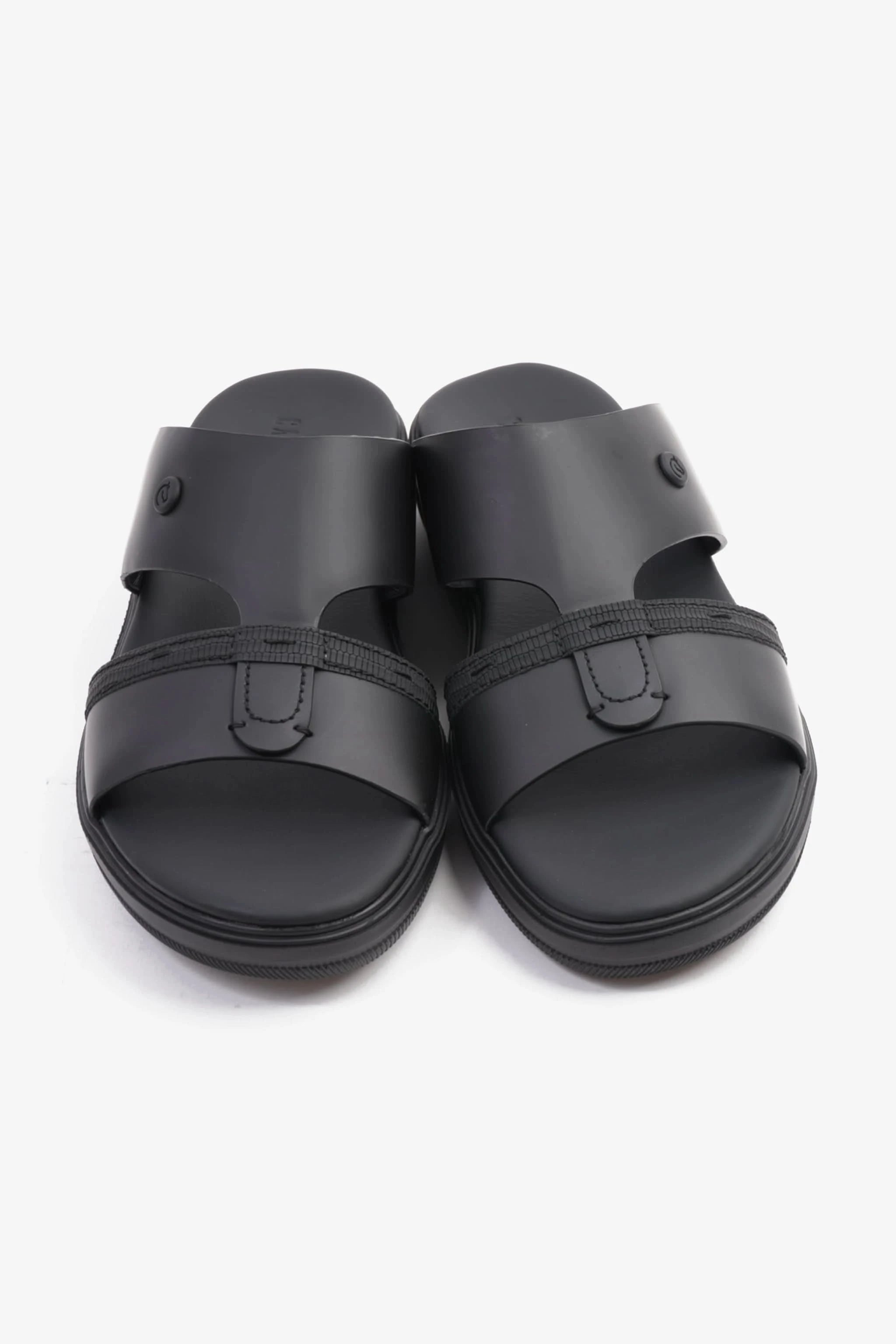UOMO CAVALIER SLEEK ARABIC LEATHER SANDALS MEN'S BLACK - Seventy7