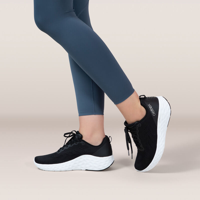 DANIKA ARCH SUPPORT SNEAKER BLACK - Seventy7