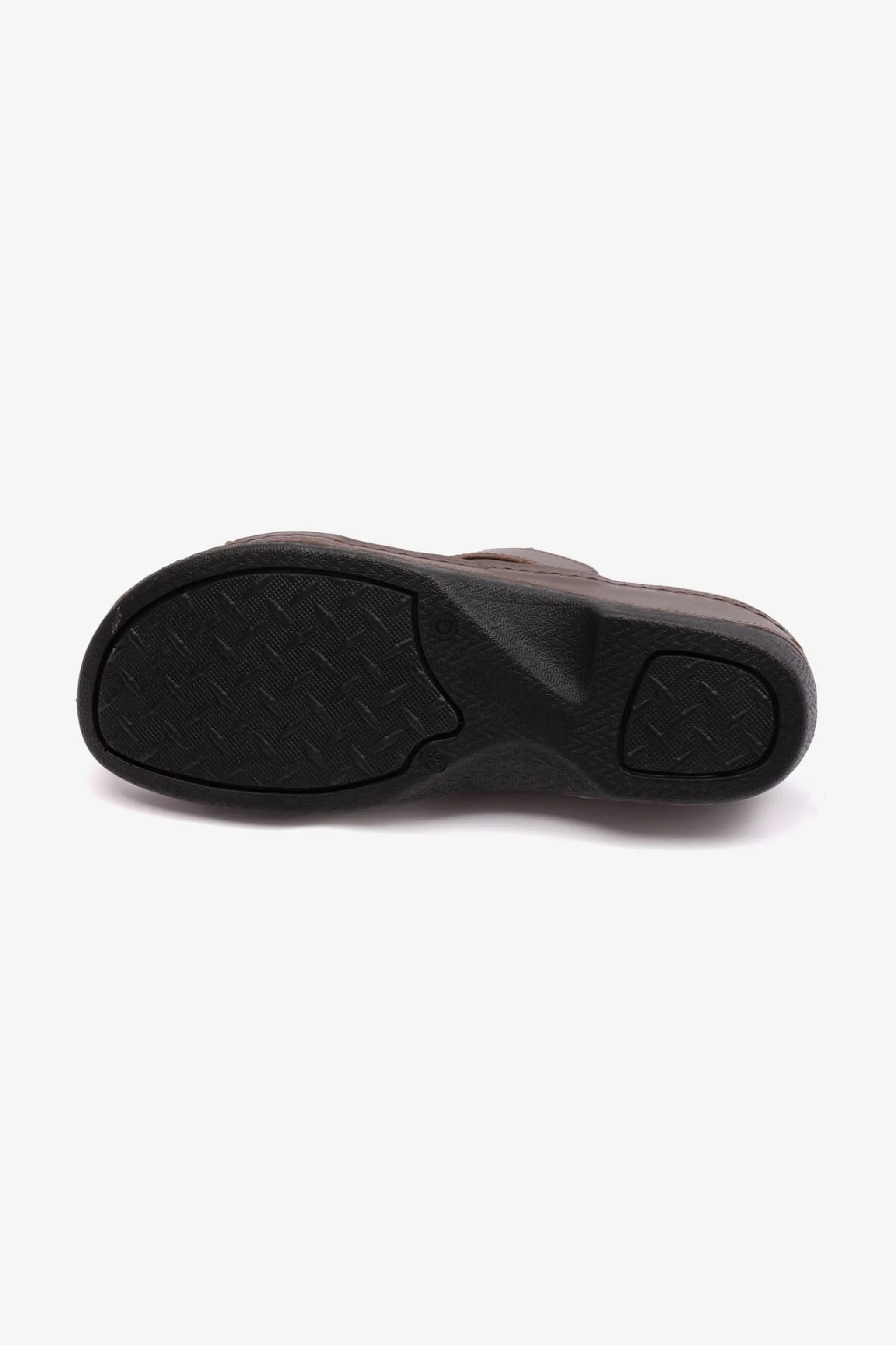 COMFORT PLUS MATTE LEATHER WOMEN SANDALS BROWN - Seventy7