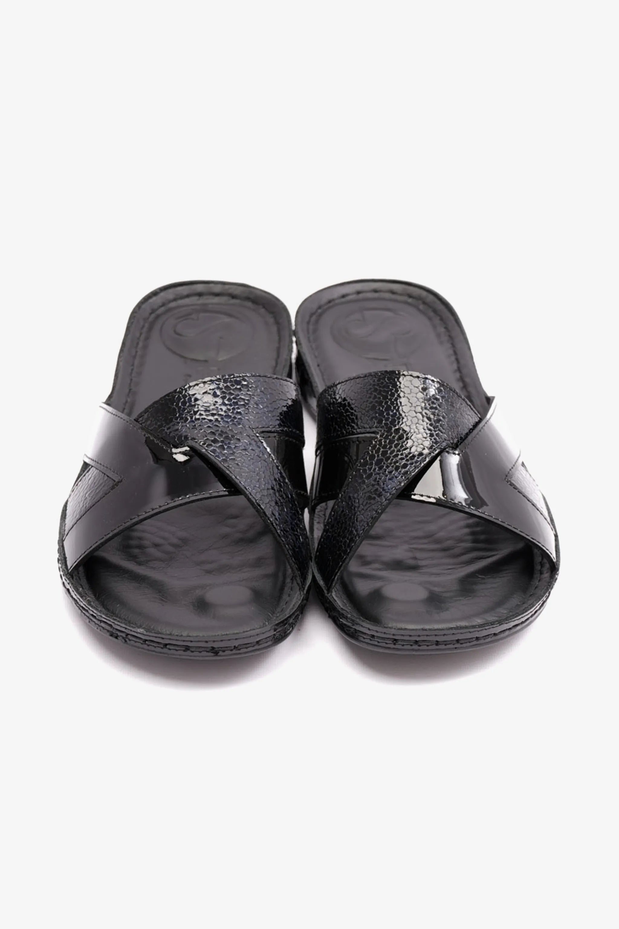 COMFORT PLUS SOFT FOOTBED PATENT LEATHER WOMENS SANDAL BLACK - Seventy7