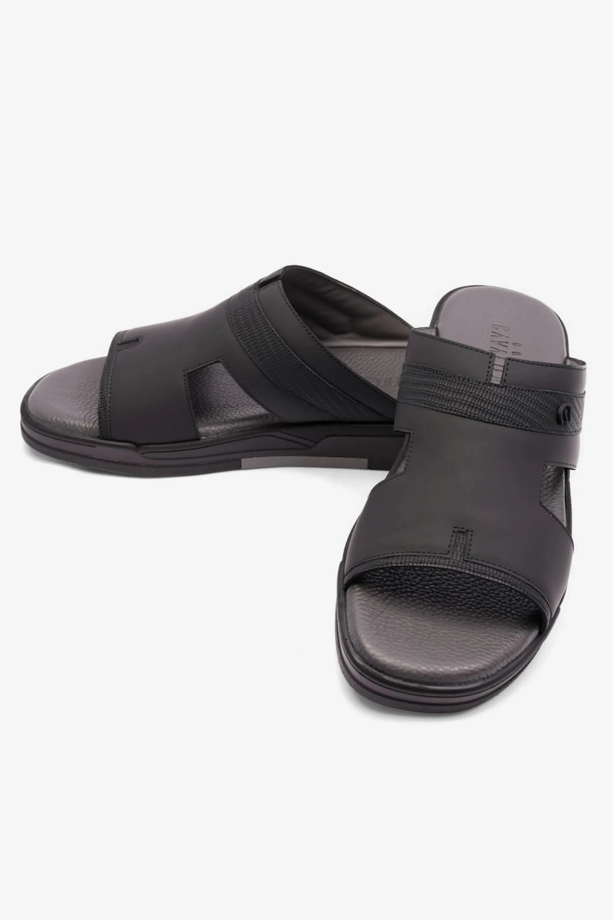 UOMO CAVALIER EXTRA CUSHIONED STYLISH TRIM MENS SANDALS BLACK - Seventy7