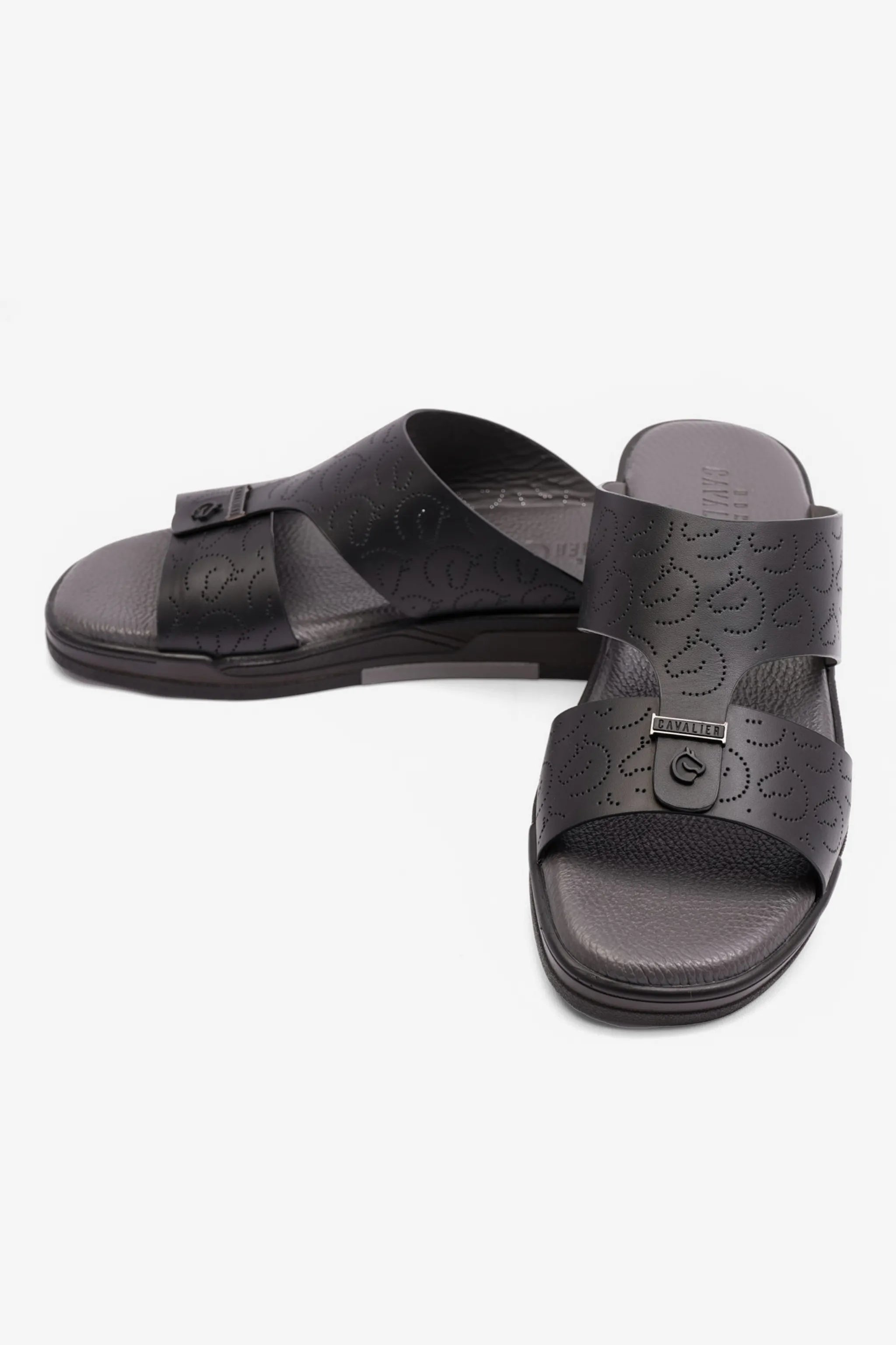 UOMO CAVALIER MENS ARABIC STYLISH TRIM SANDALS BLACK - Seventy7