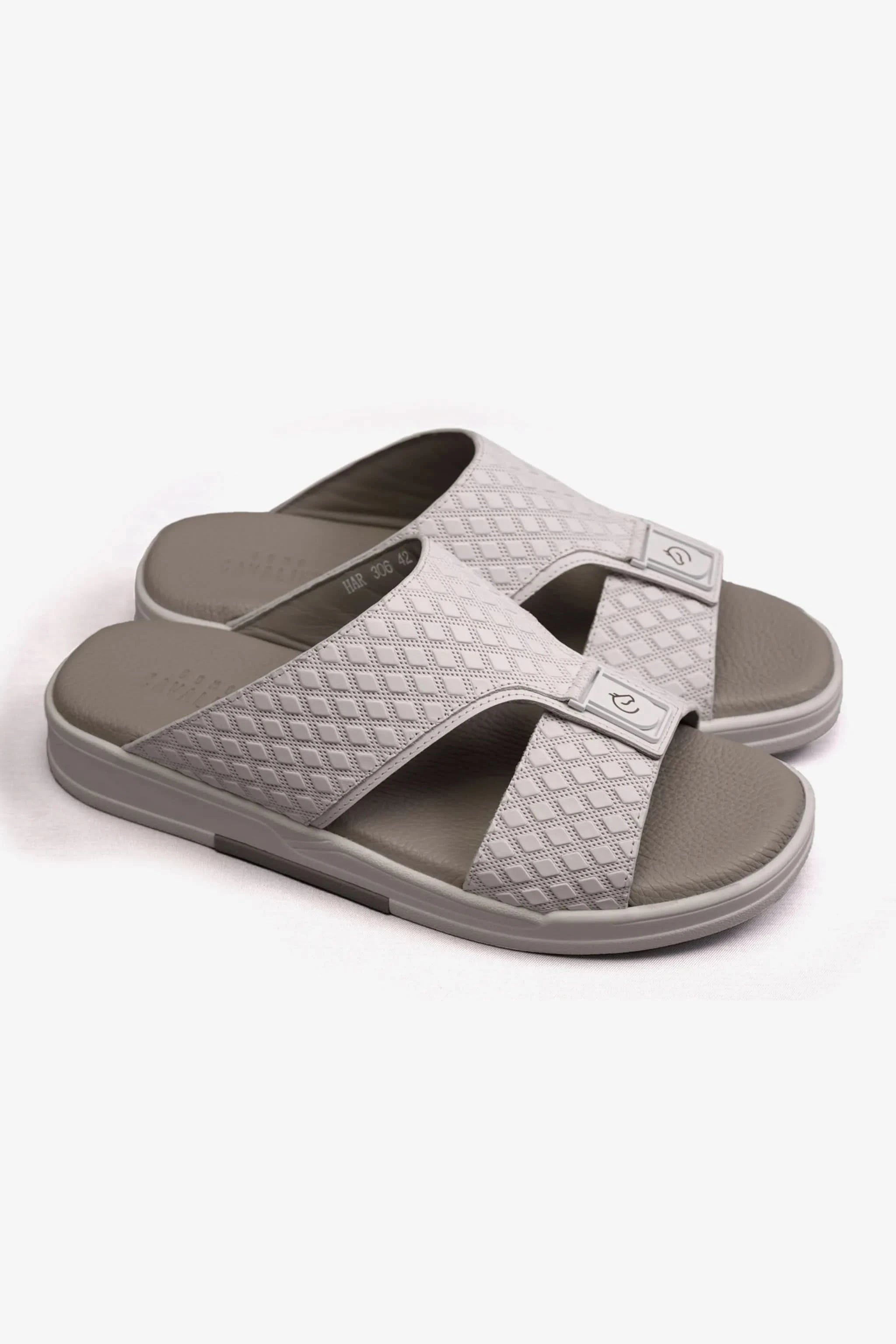 UOMO CAVALIER MENS ANTISKID GRIP SANDALS WHITE - Seventy7