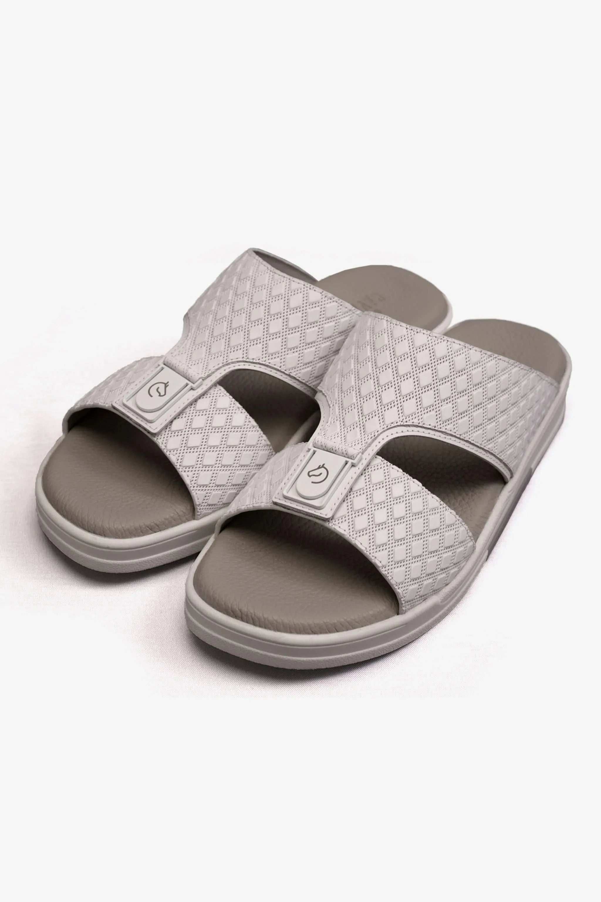 UOMO CAVALIER MENS ANTISKID GRIP SANDALS WHITE - Seventy7