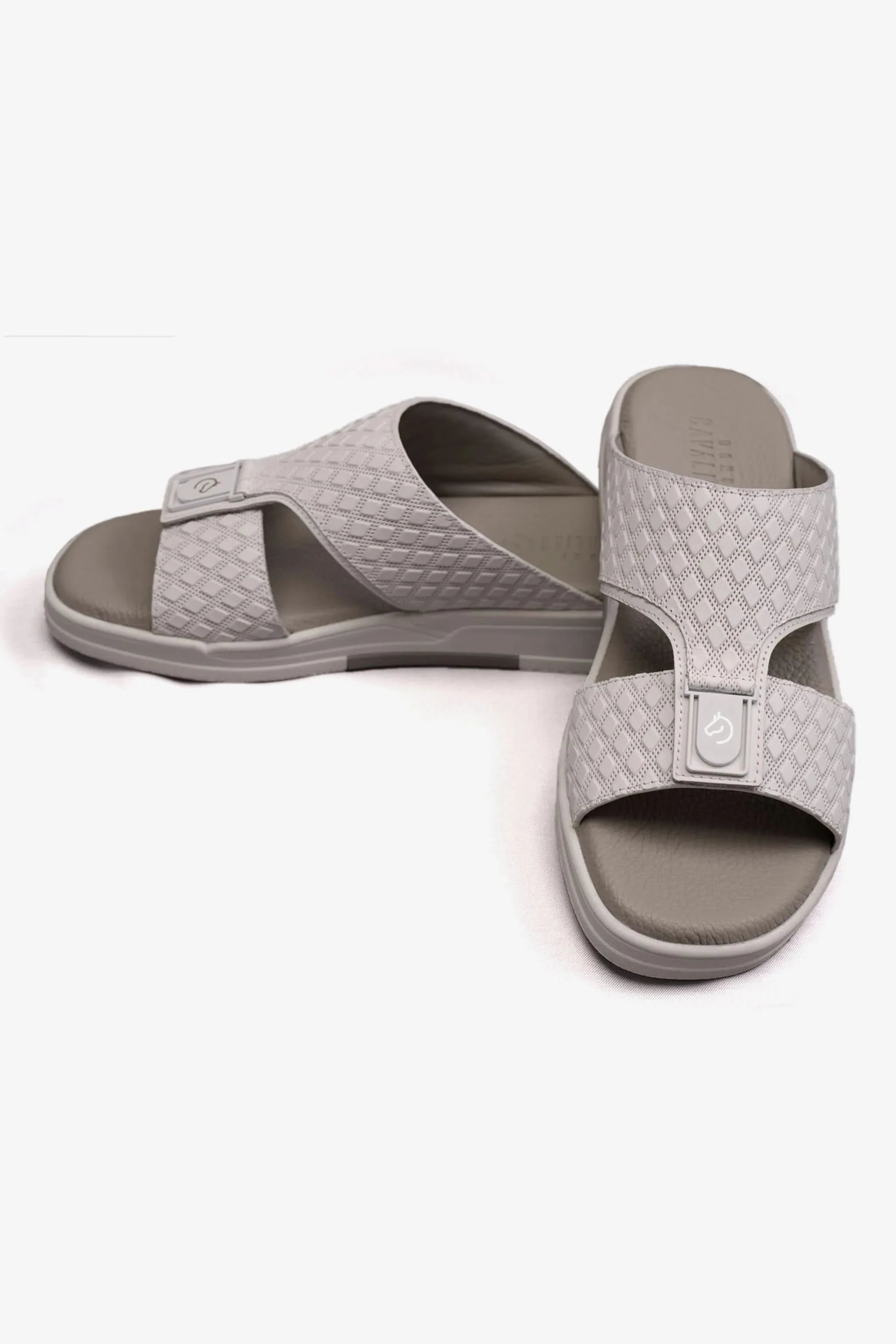 UOMO CAVALIER MENS ANTISKID GRIP SANDALS WHITE - Seventy7