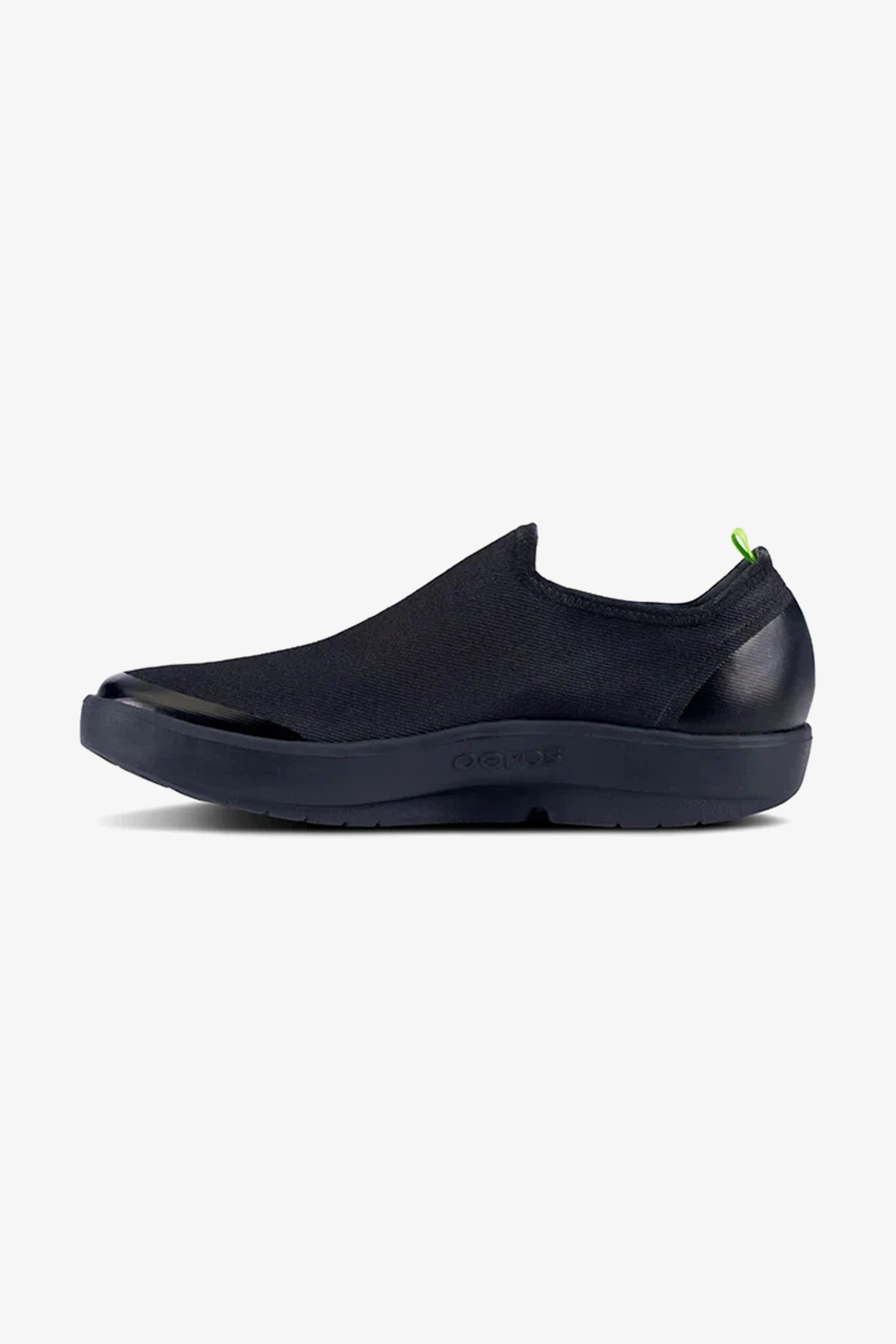 OOFOS MEN'S OOMG EEZE LOW  SHOES- BLACK - Seventy7