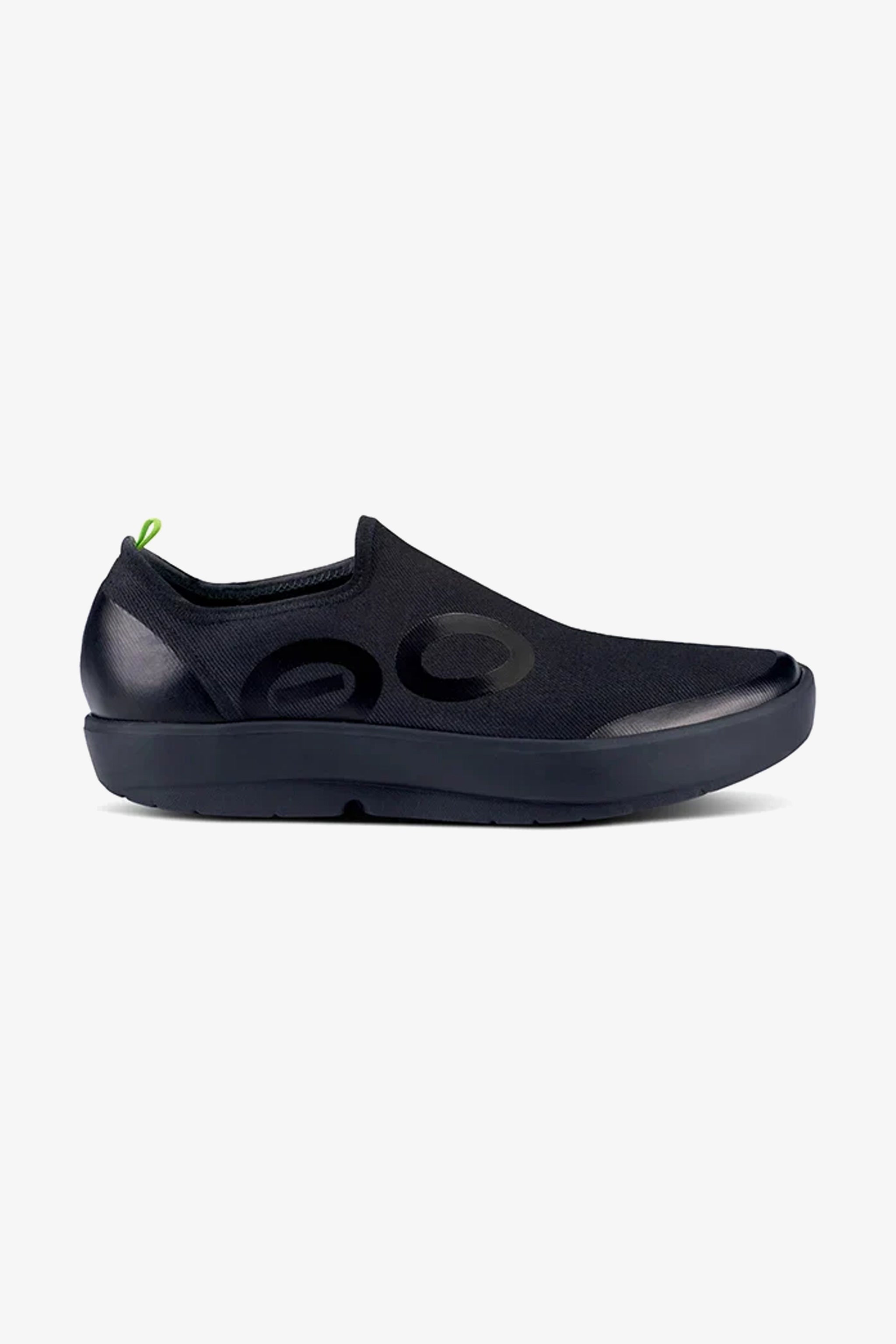 OOFOS MEN'S OOMG EEZE LOW  SHOES- BLACK - Seventy7
