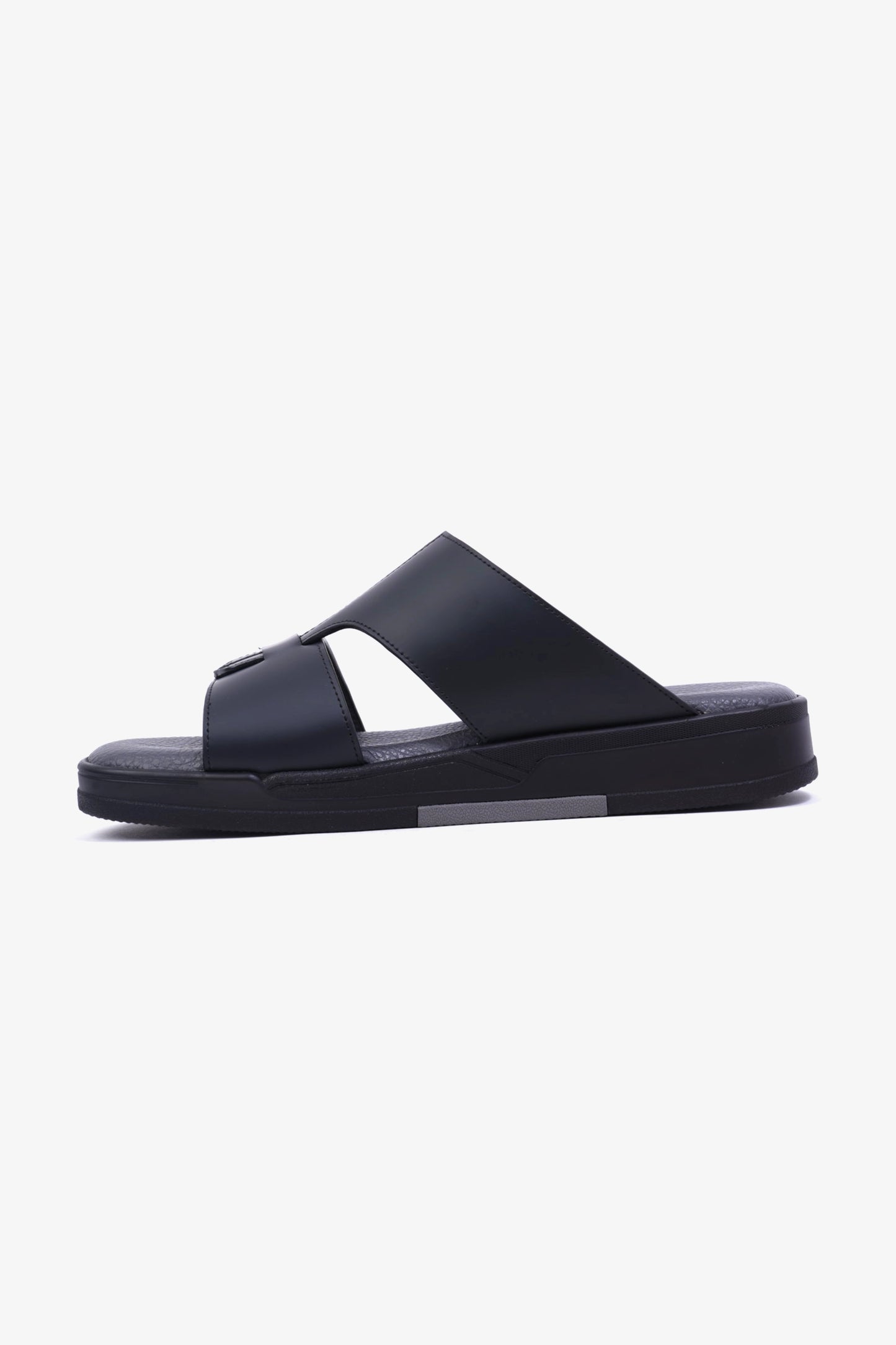 CAVALIER Men's Leather Sandals with Cut-Out Detail Black