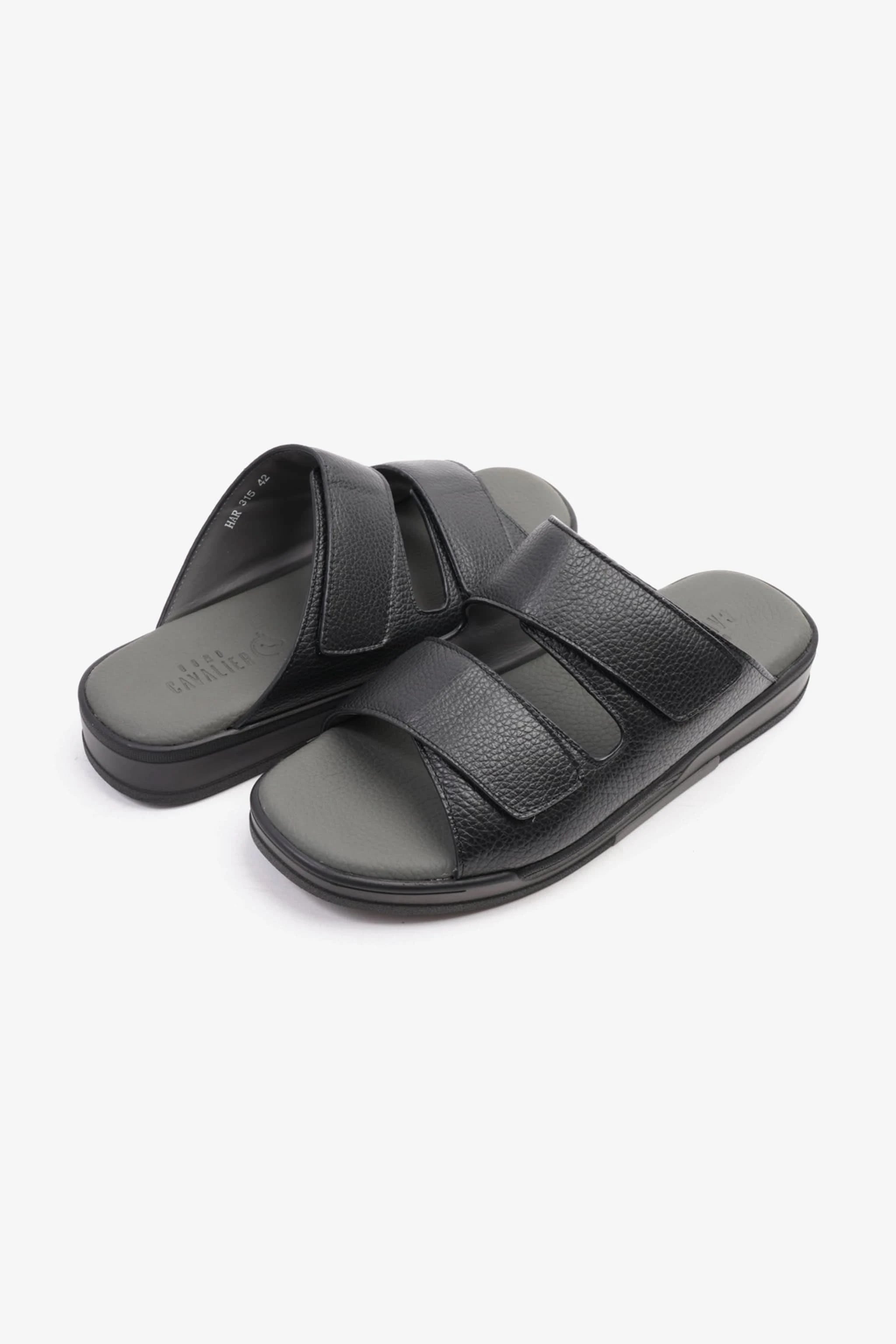 UOMO CAVALIER MEN'S LEATHER SANDALS, COMFORTABLE FOOTBED, SUMMER WEAR, VERSATILE BLACK