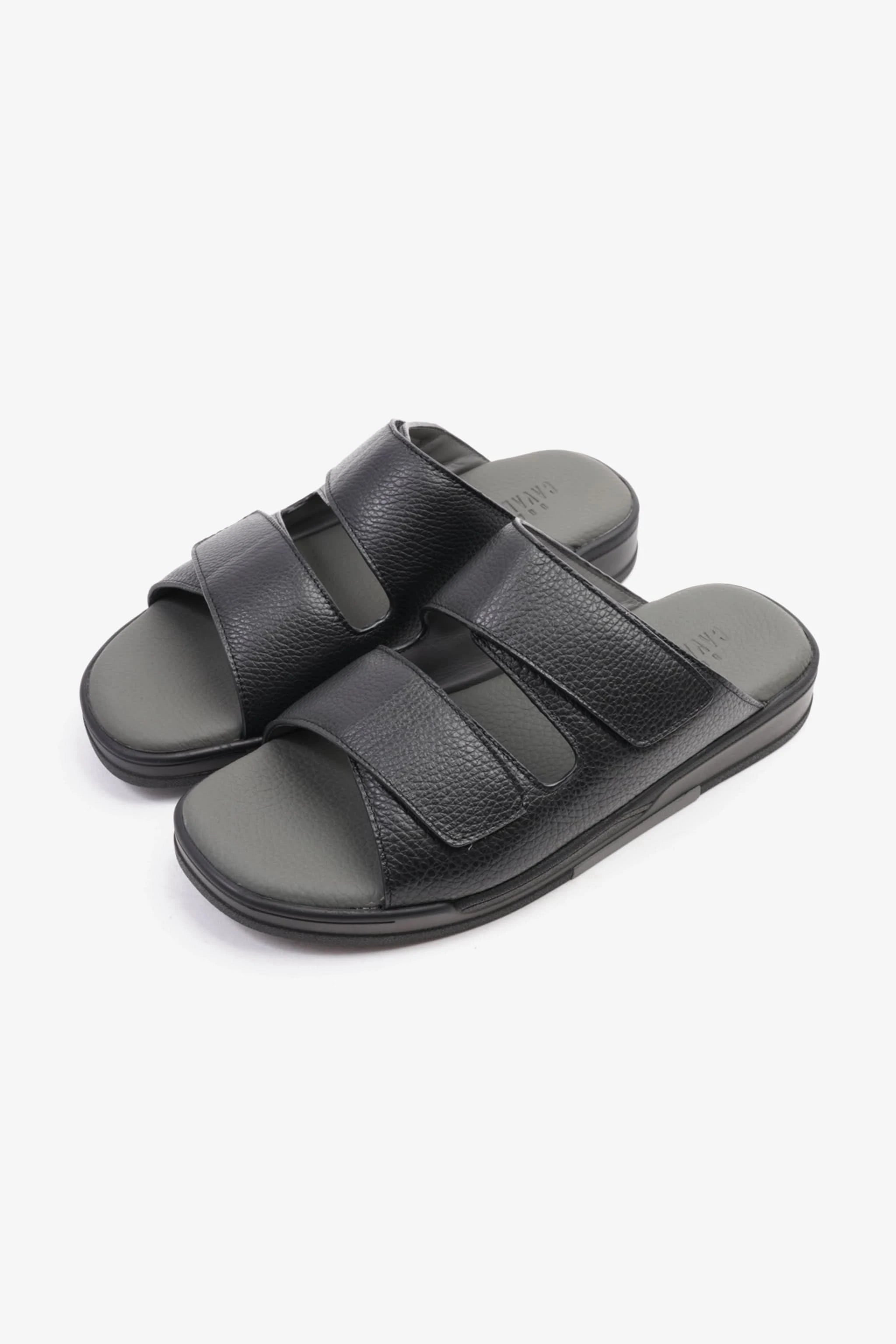 UOMO CAVALIER MEN'S LEATHER SANDALS, COMFORTABLE FOOTBED, SUMMER WEAR, VERSATILE BLACK