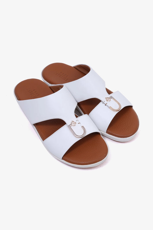 UOMO CAVALIER Men's Textured Leather Sandals with Metal Accent White