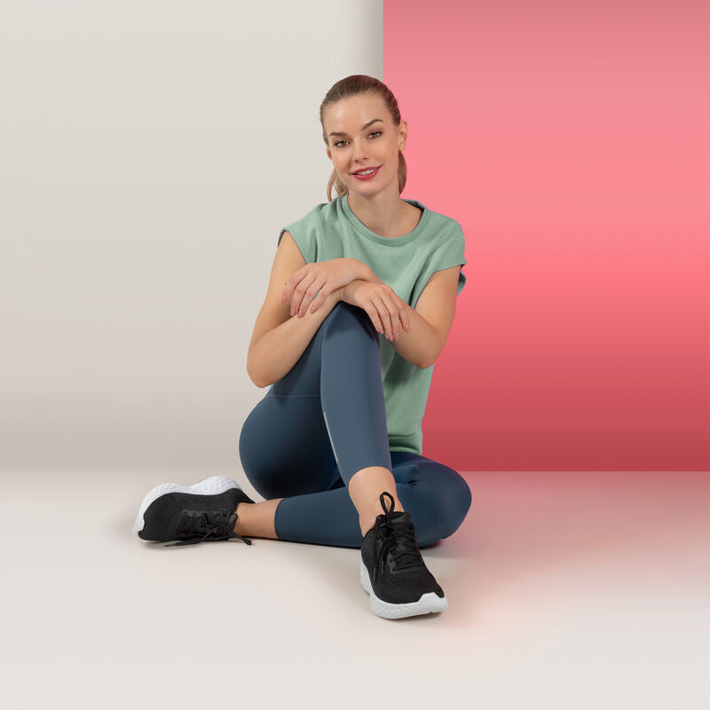 DANIKA ARCH SUPPORT SNEAKER BLACK - Seventy7