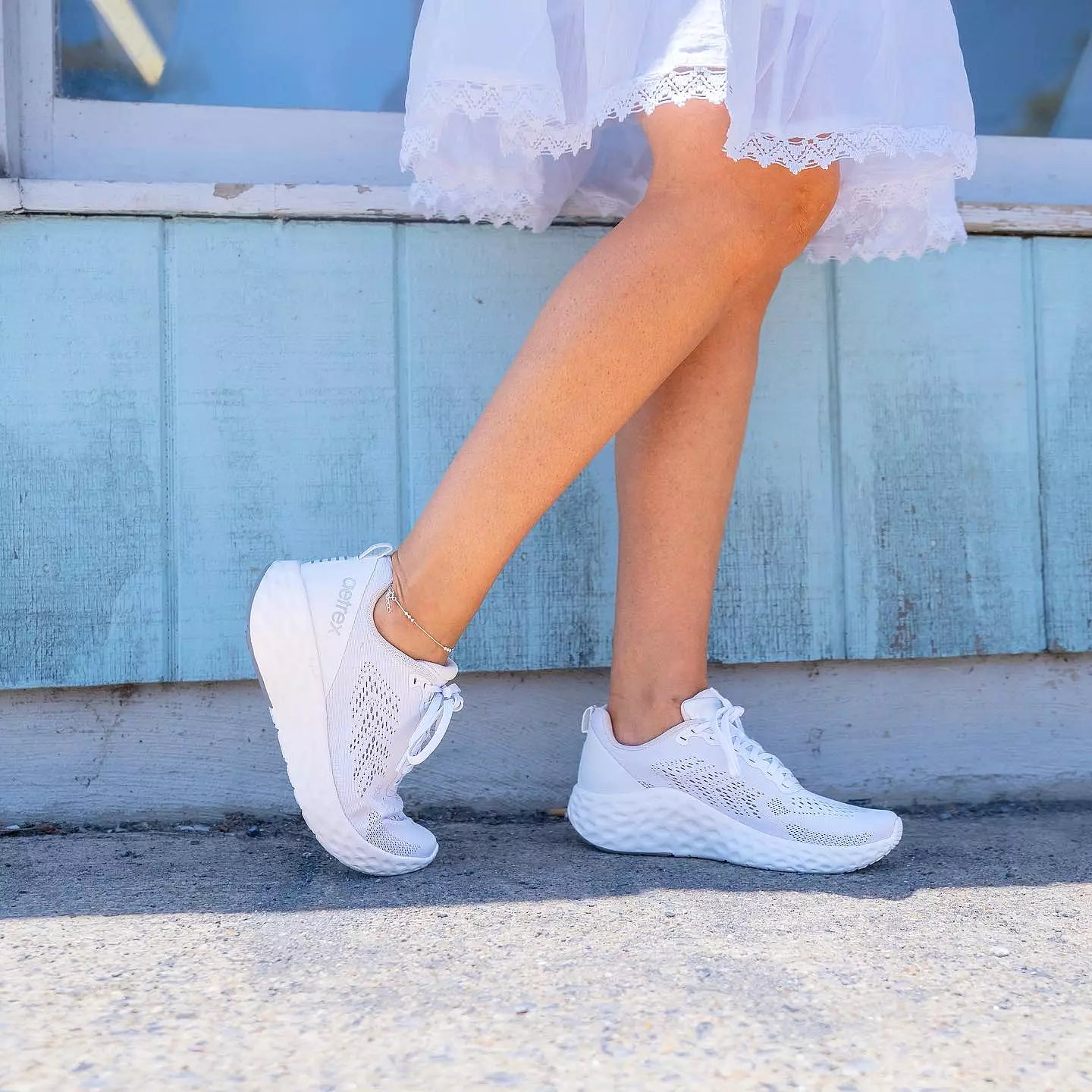 DANIKA ARCH SUPPORT SNEAKER WHITE